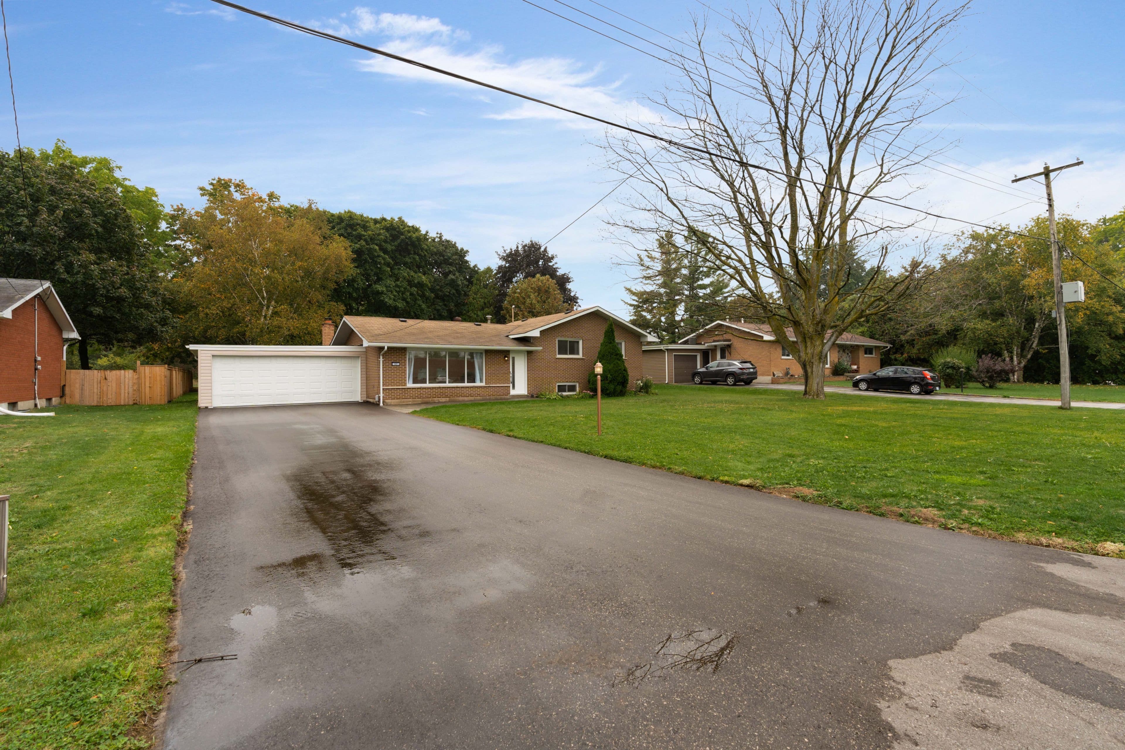 17 Locke Avenue, Clearview, ON L0M 1S0