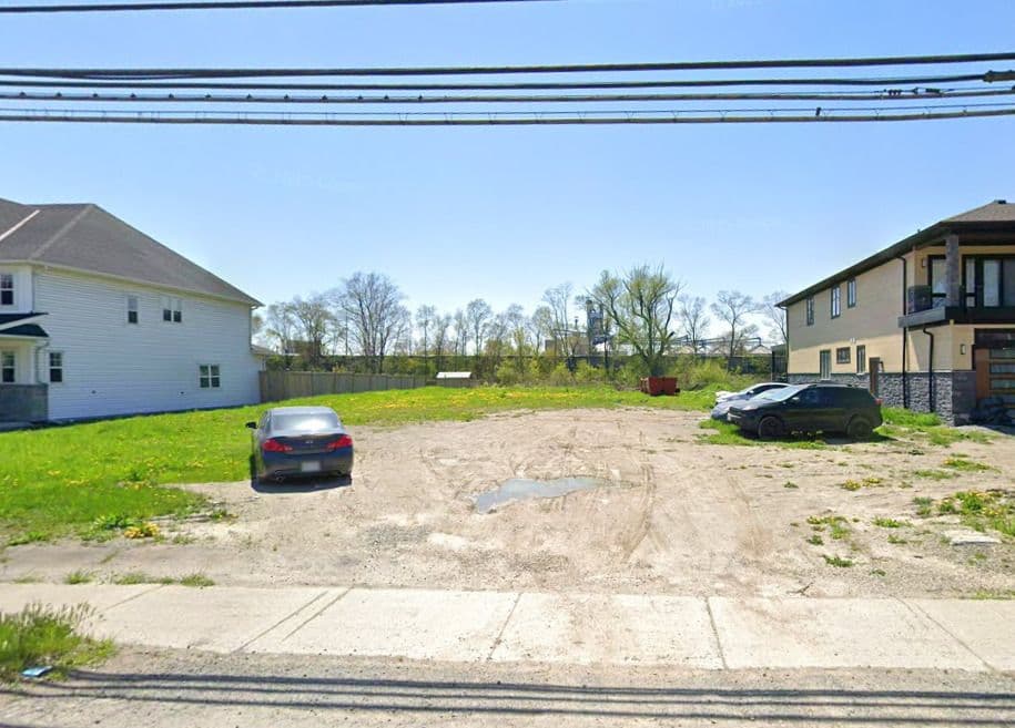 344 BEACH Boulevard, Hamilton, ON L8H 6W5