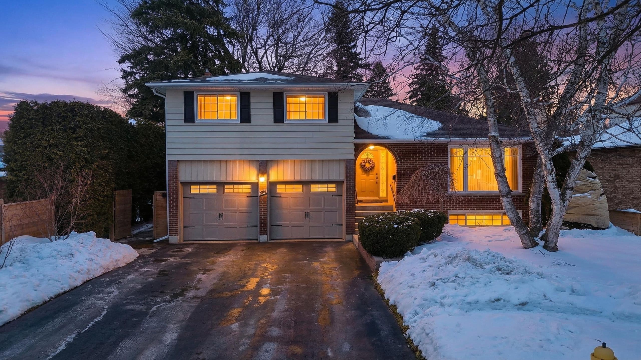 946 Beaufort Court, Oshawa, ON L1G 7J8