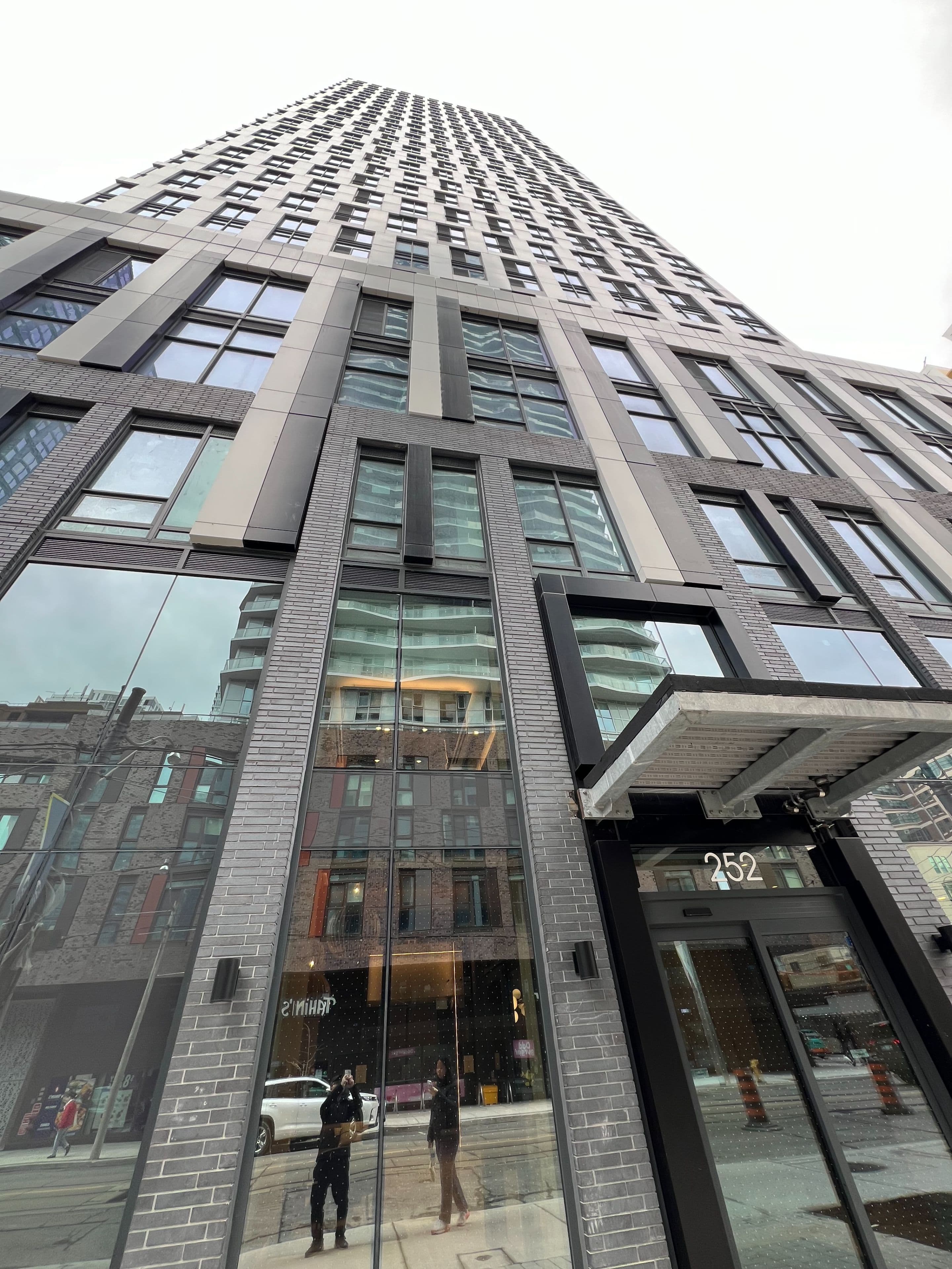 252 Church Street 3916, Toronto C08, ON M5B 0E6