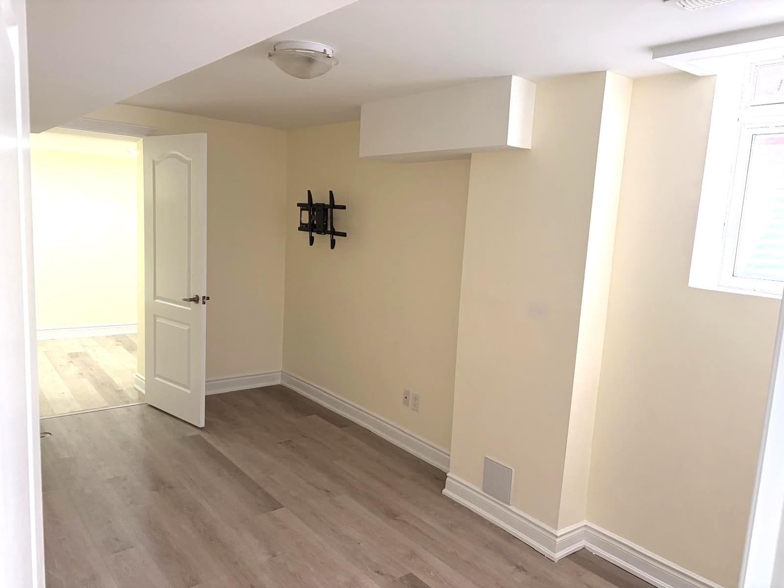 103 Sugarhill Drive Bsmt, Brampton, ON L7A 3X3