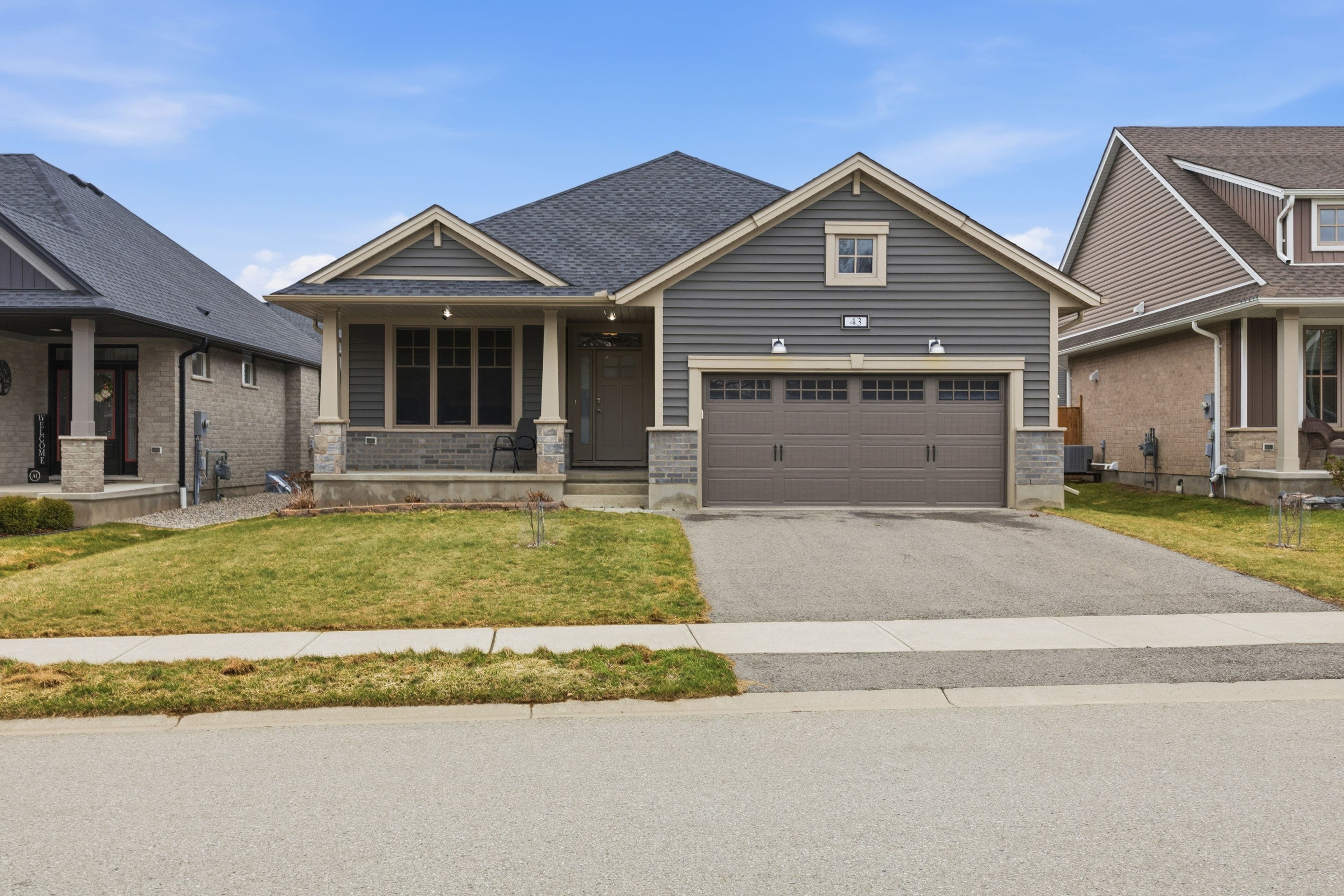 43 Lowrie Crescent, Tillsonburg, ON N4G 0H5