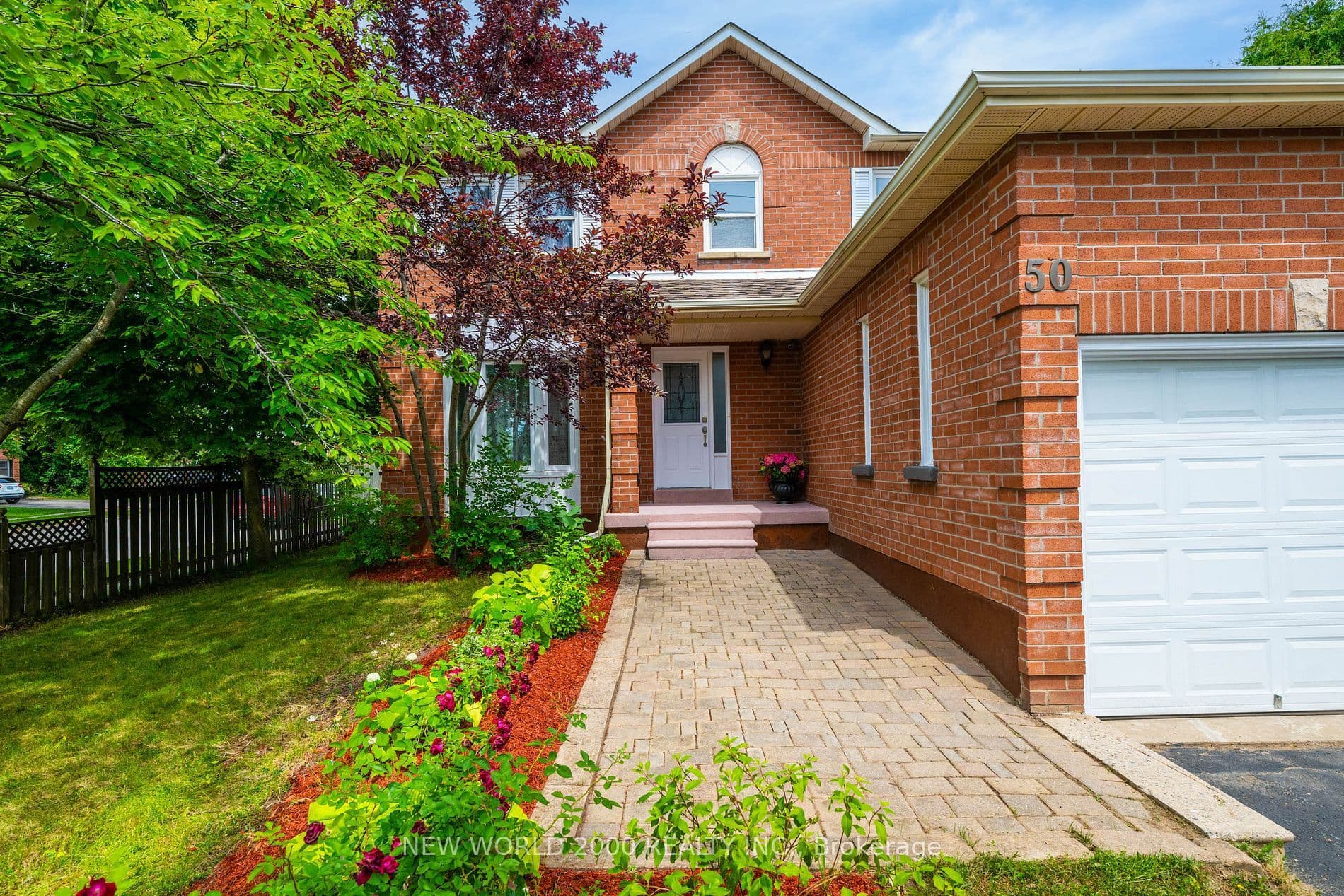 50 Livingstone Street W, Barrie, ON L4N 7J2