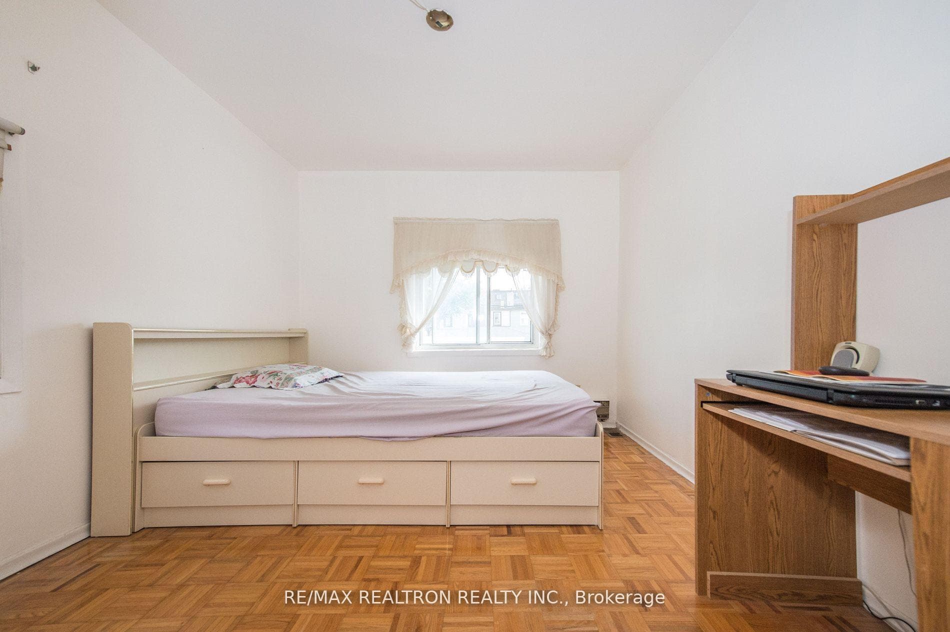 99 Euclid Avenue, Toronto C01, ON M6J 2J8