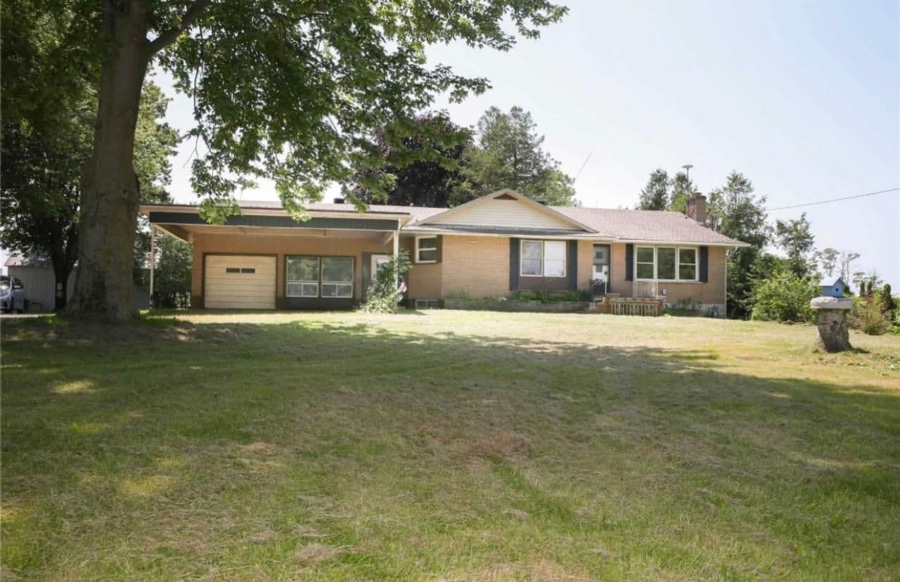 1086 LAKESHORE Road, Norfolk, ON N0E 1C0