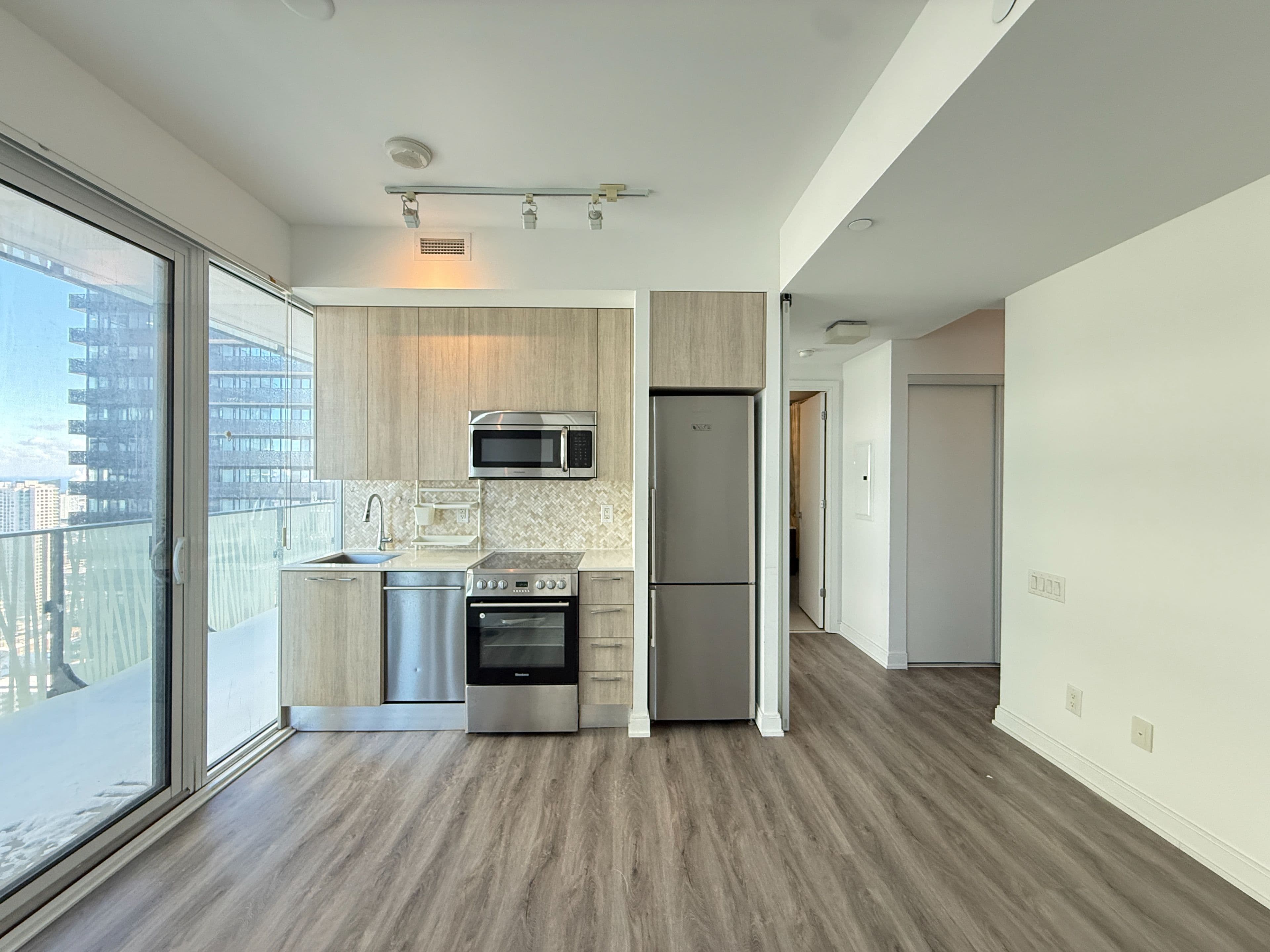 42 Charles Street E 4301, Toronto C08, ON M4Y 0B7