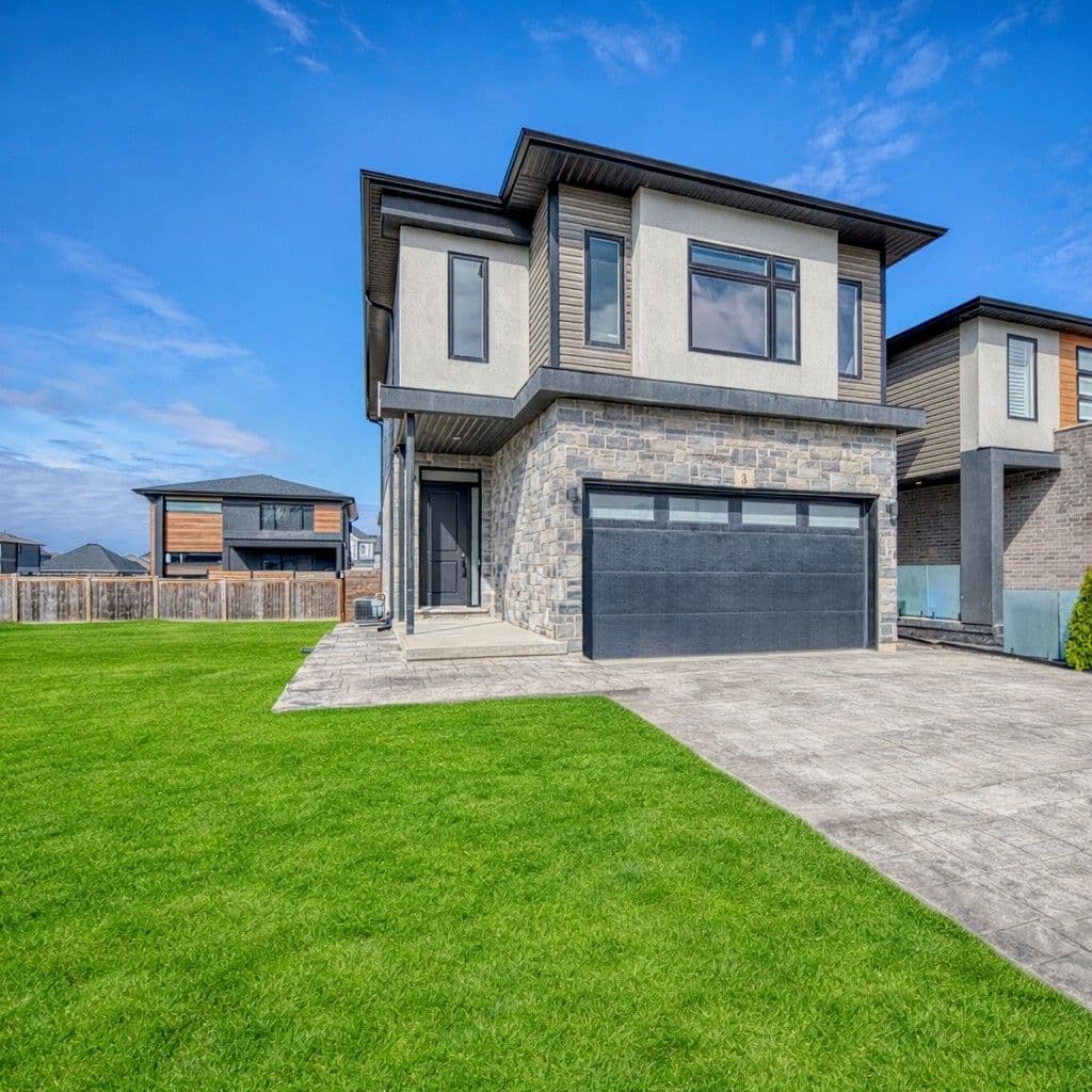 3 DAMUDE Avenue, Thorold, ON L2V 0G7