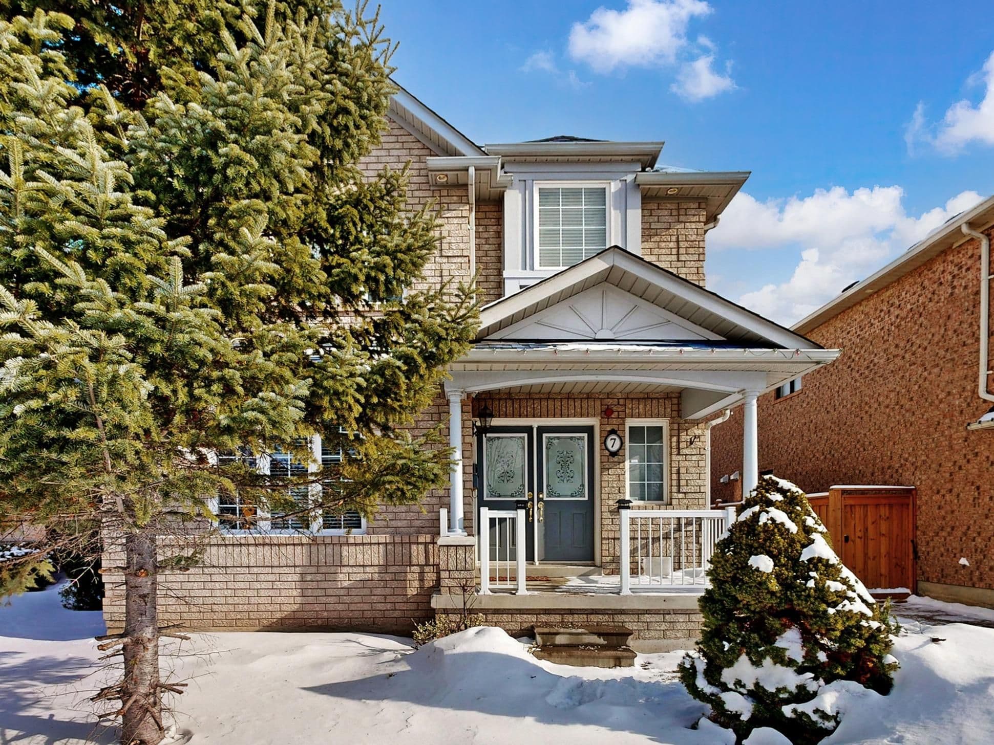 7 Woodcock Avenue, Ajax, ON L1T 4J5