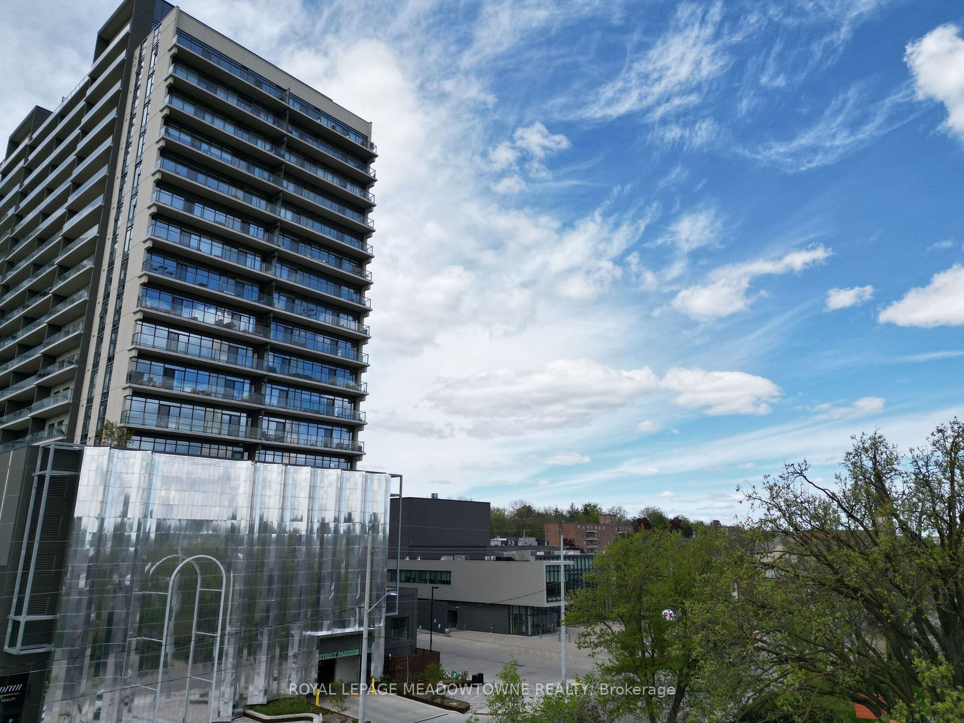 15 Glebe Street N 1602, Cambridge, ON N1S 2L8