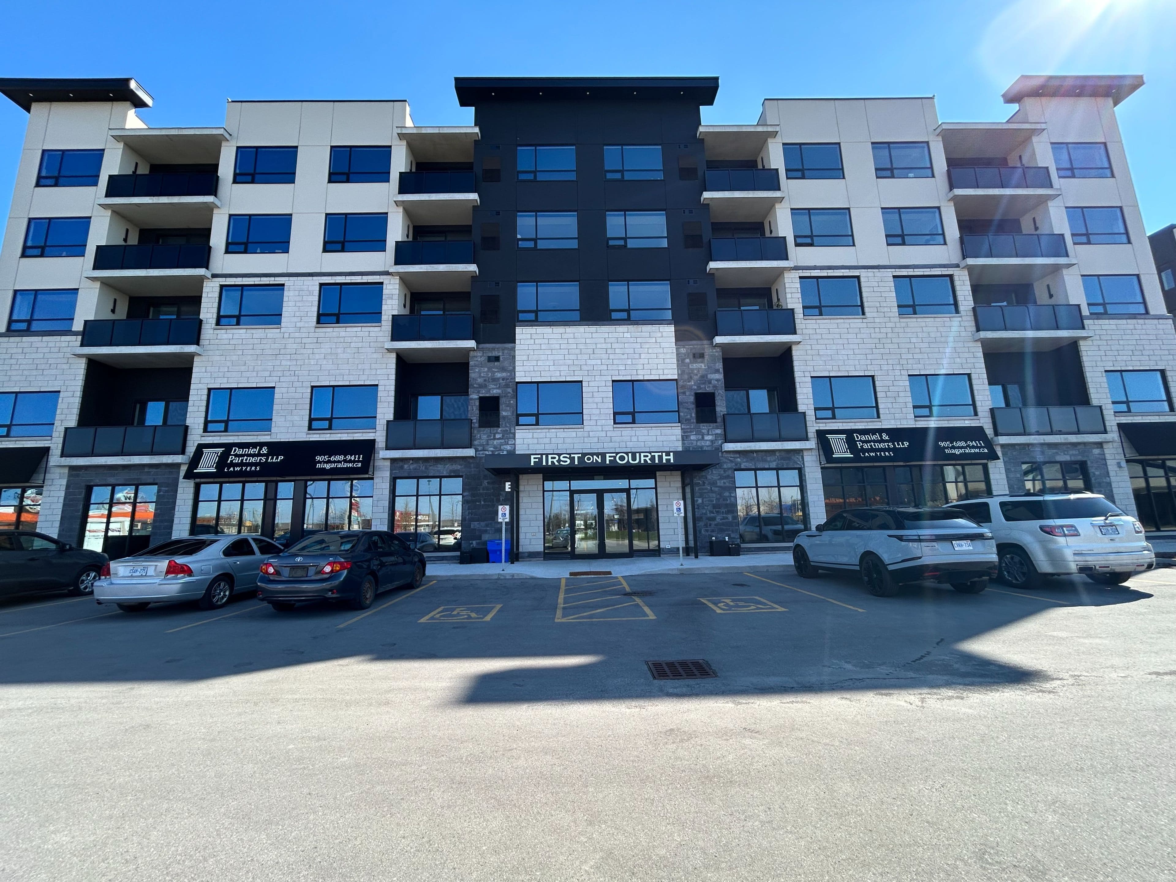 300B FOURTH Avenue 309, St. Catharines, ON L2S 0E6