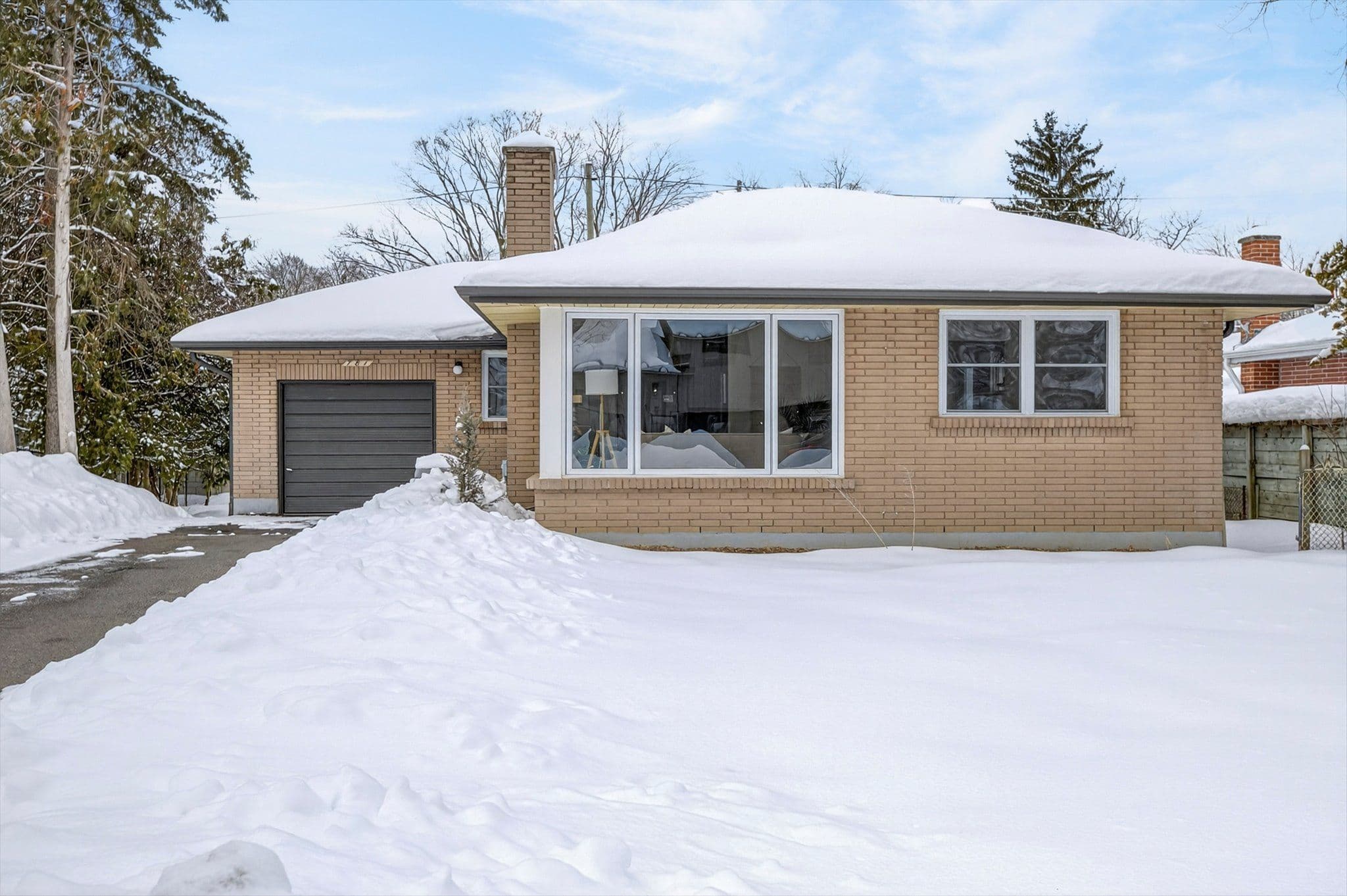 781 Hopkins Avenue, Peterborough, ON K9J 4Y7