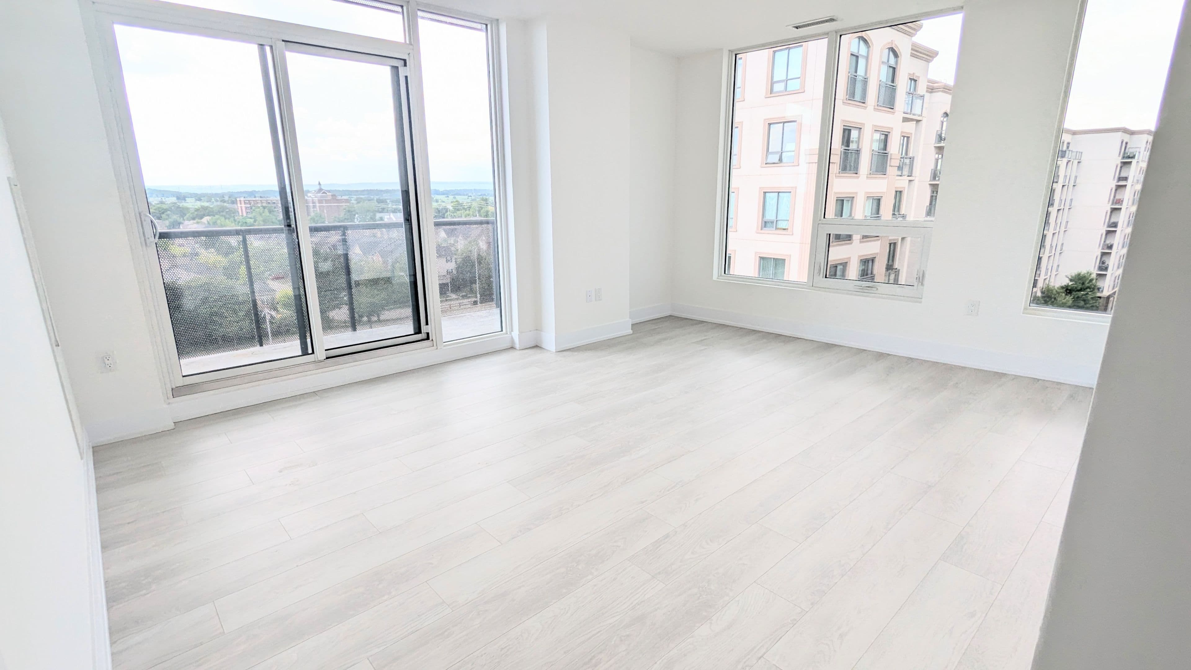 2450 Old Bronte Road 244, Oakville, ON L6M 5P6