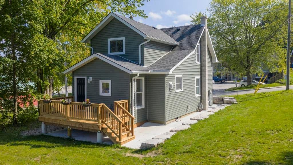 290/298 Frank Street, South Bruce Peninsula, ON N0H 2T0