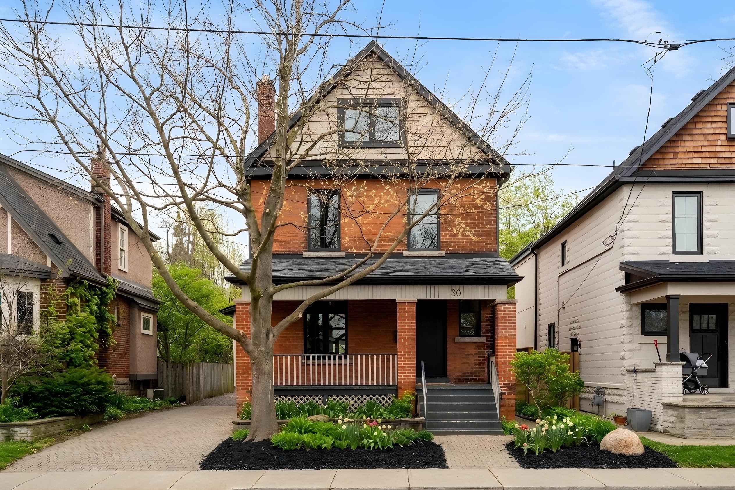 30 MATILDA Street N, Hamilton, ON L9H 2Z1