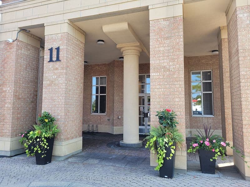 11 Thorncliffe Pk Drive 607, Toronto C11, ON M4H 1P3