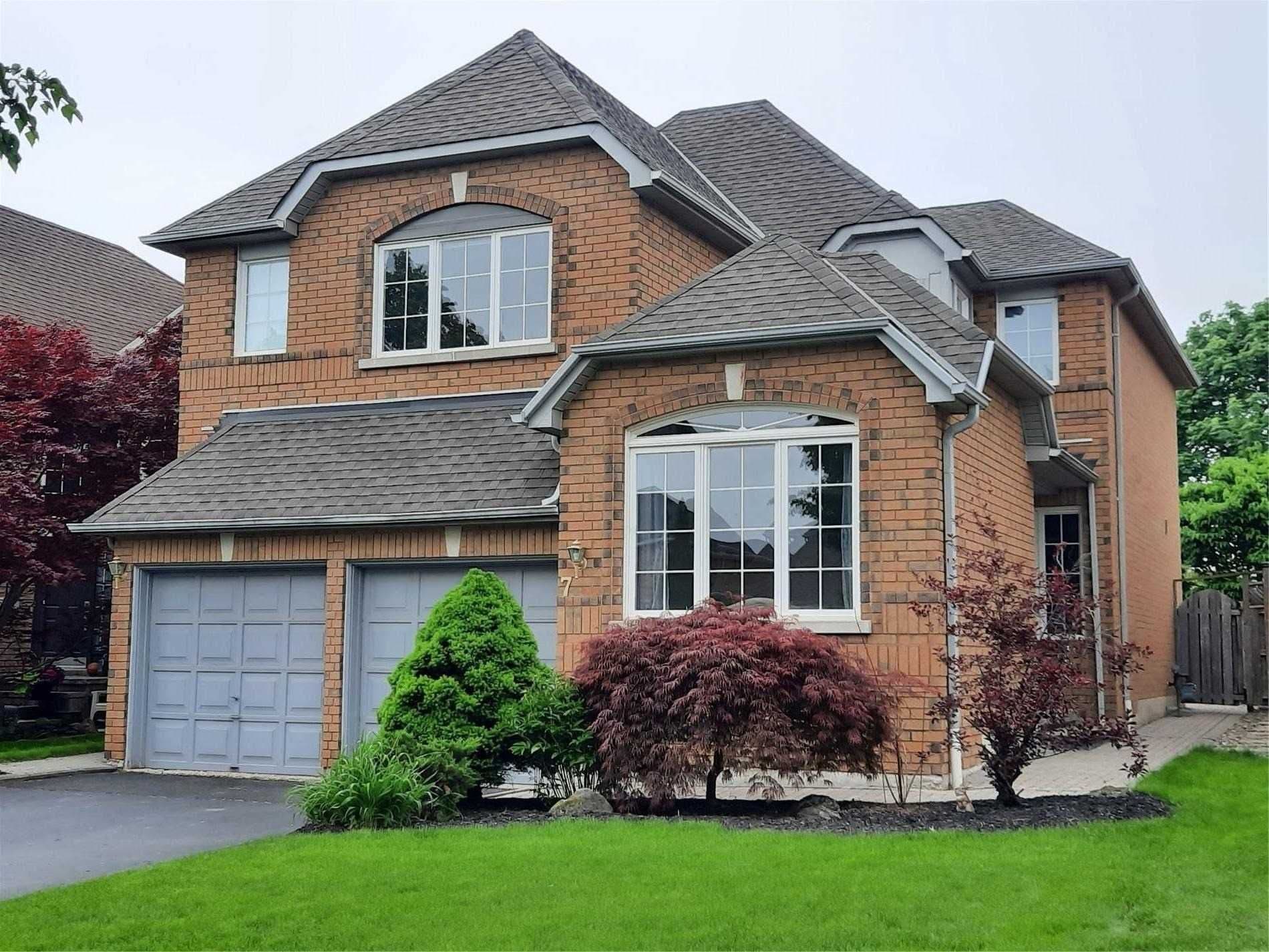 7 Curry Crescent, Halton Hills, ON L7G 5L4