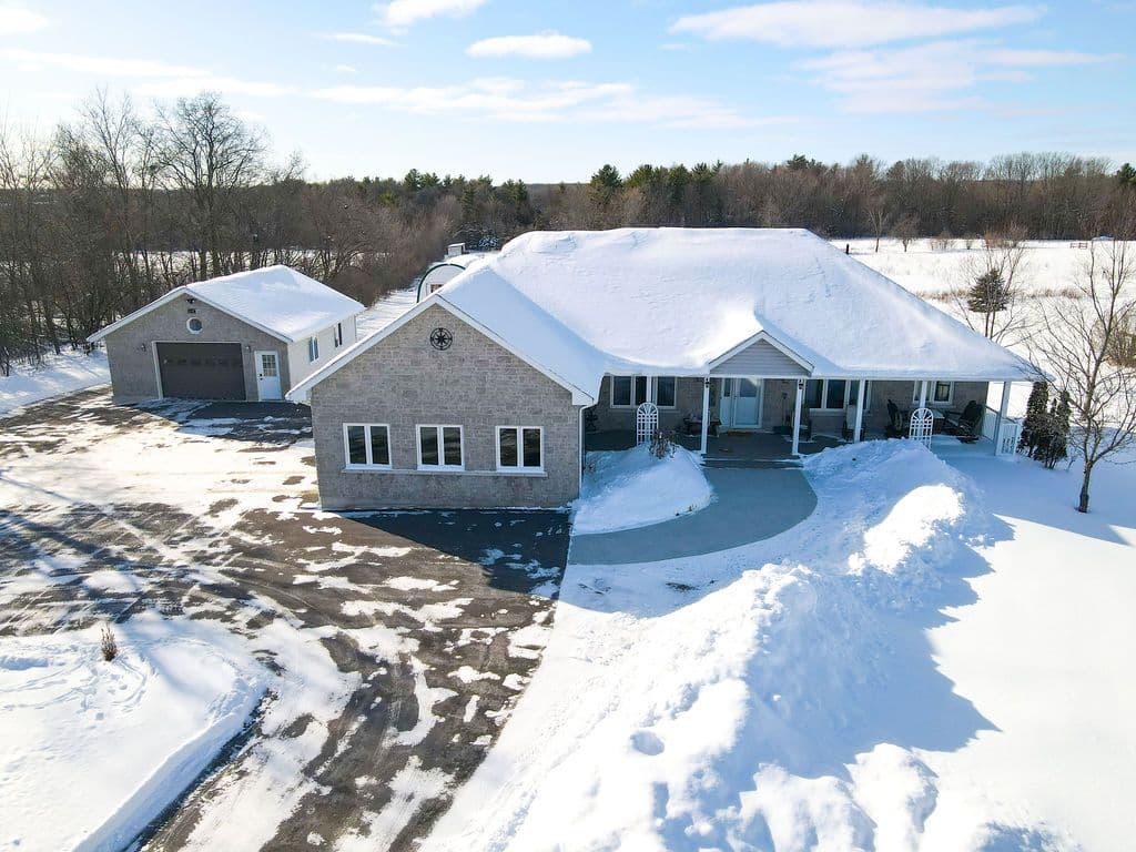 4987 Bedford Road, Frontenac, ON K0K 2T0