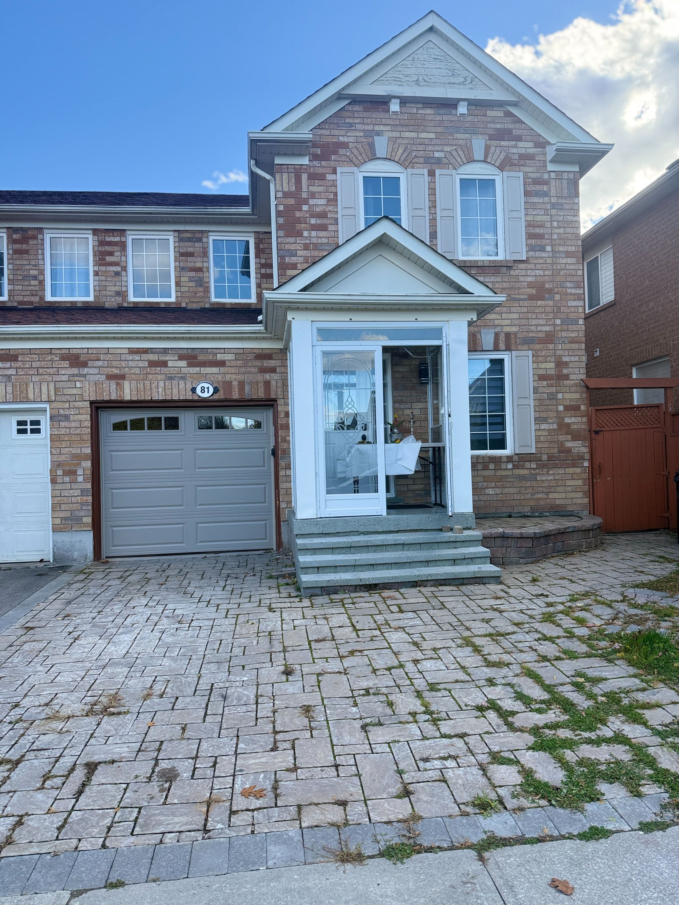 81 Trumpeter Street, Toronto E11, ON M1B 6H1