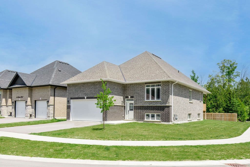 51 NATURES Trail, Wasaga Beach, ON L9Z 0H4