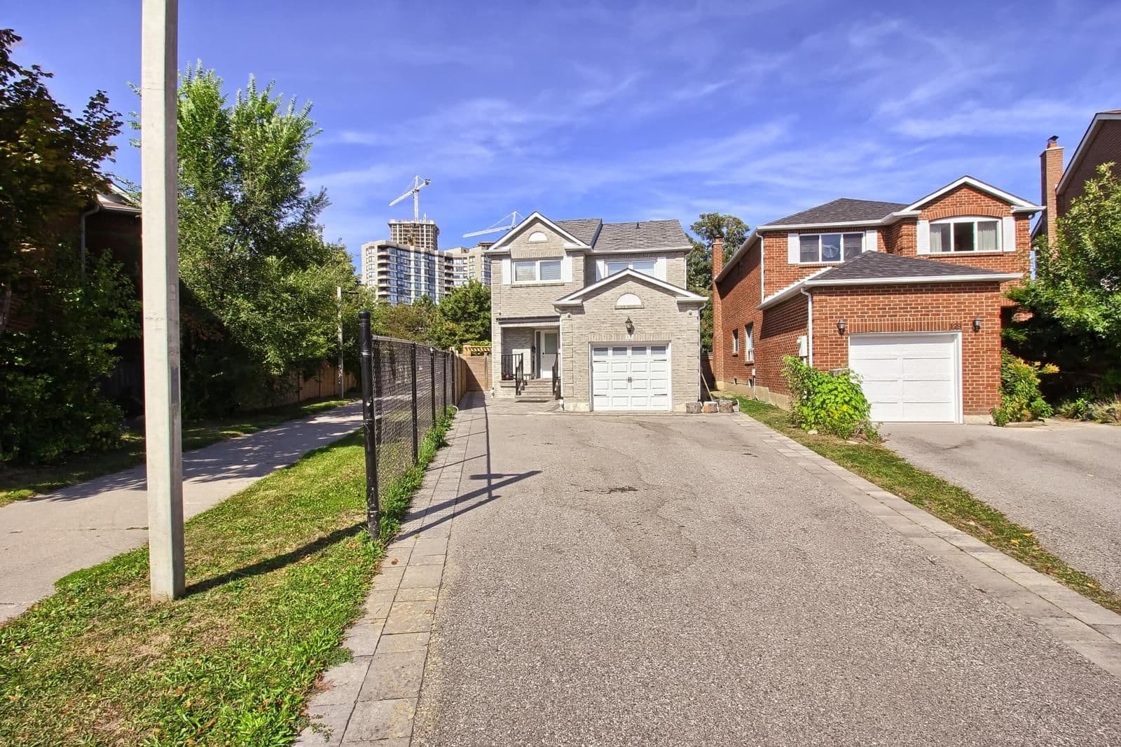 127 Gailcrest Circle Basement, Vaughan, ON L4J 5V8