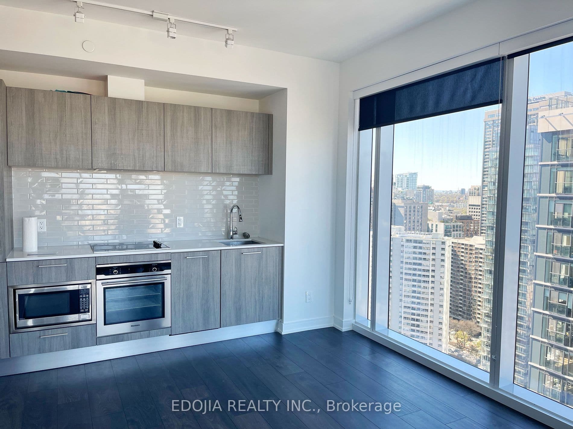 3 Gloucester Street 3502, Toronto C08, ON M4Y 1L8