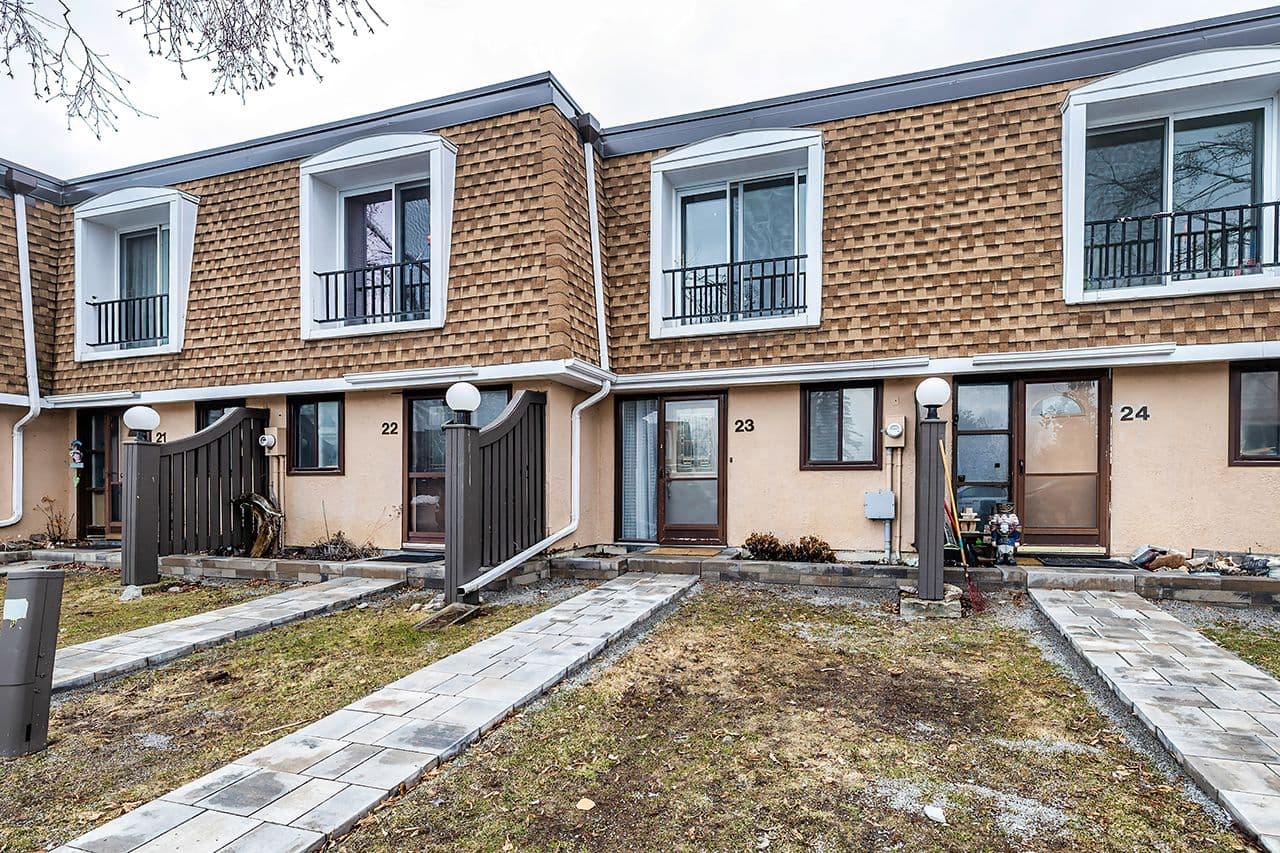 2 Paradise Boulevard 23, Ramara, ON L0K 1B0