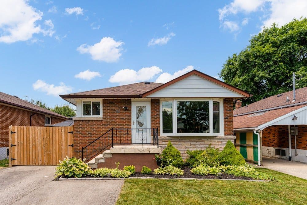 42 Terrace Drive, Hamilton, ON L9A 2Y6