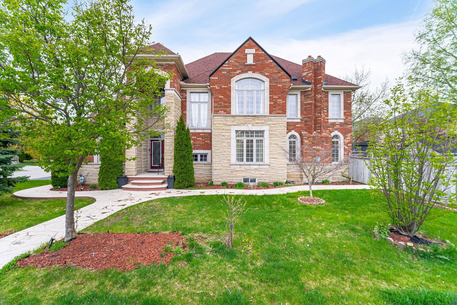 3401 Hideaway Place, Mississauga, ON L5M 0A7