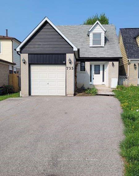 735 Pam Crescent Bsmt, Newmarket, ON L3Y 5B7