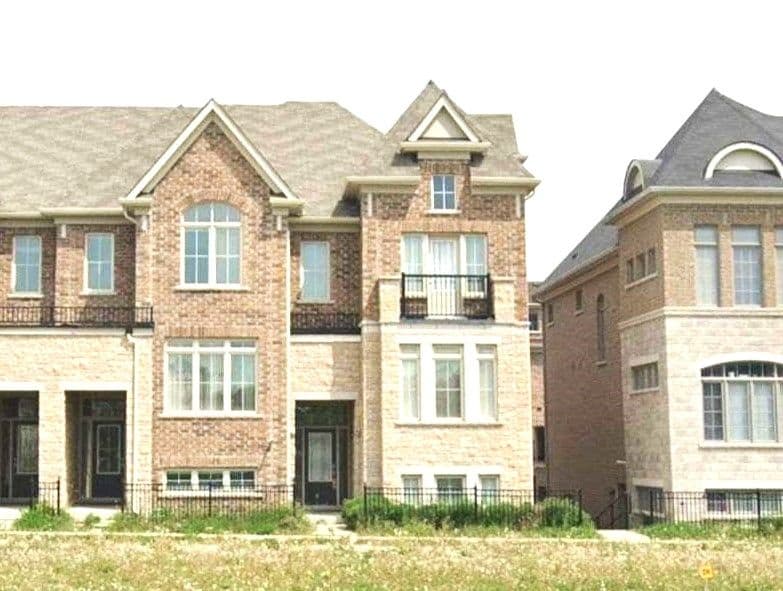 29 Sharbot Lane, Markham, ON L6E 0S7