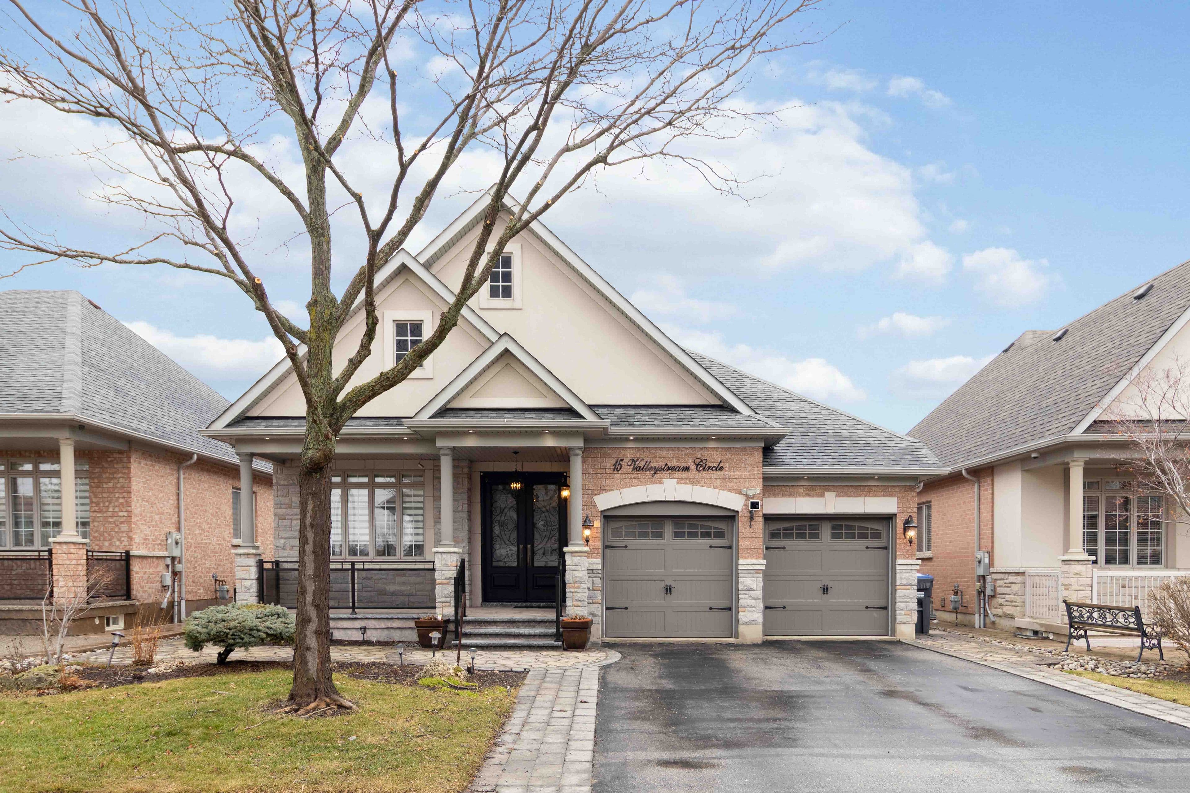 15 Valleystream Circle, Brampton, ON L6P 2E2