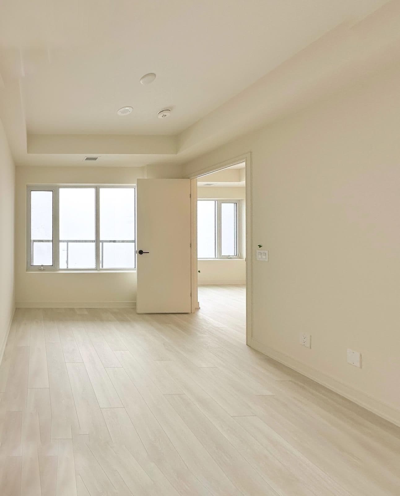 8020 Derry Road W 1806, Milton, ON L9T 9N7