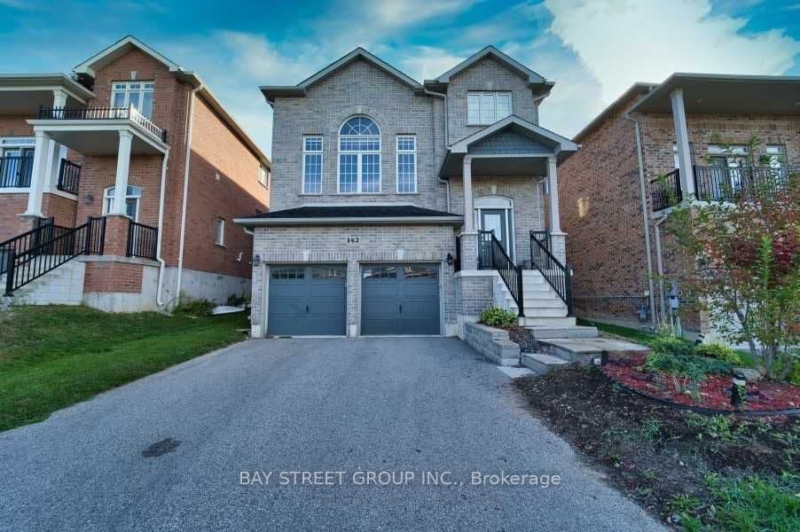 142 Jewel House Lane, Barrie, ON L4N 0T5