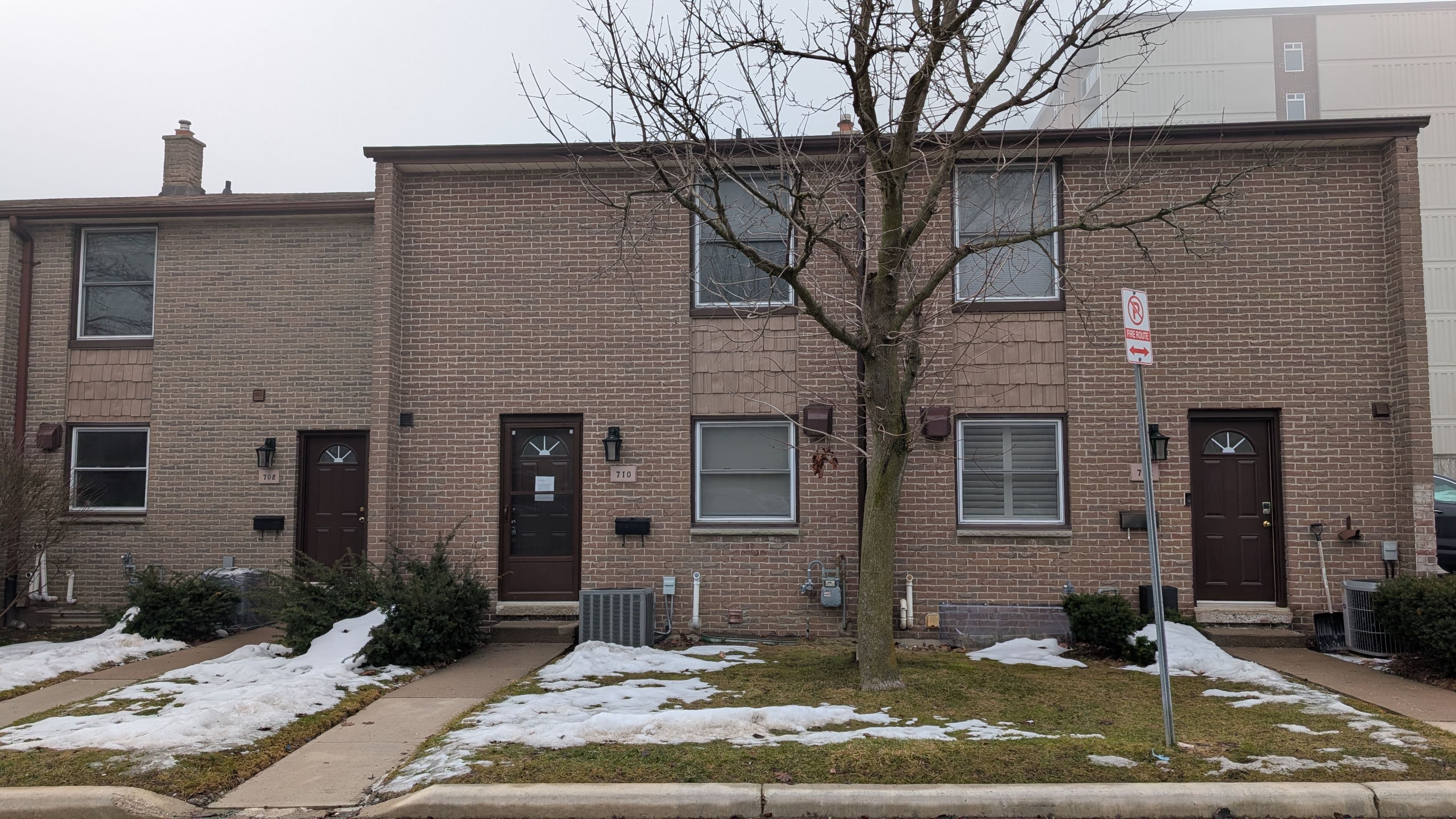 710 Wonderland Road S 8, London South, ON N6K 1L8