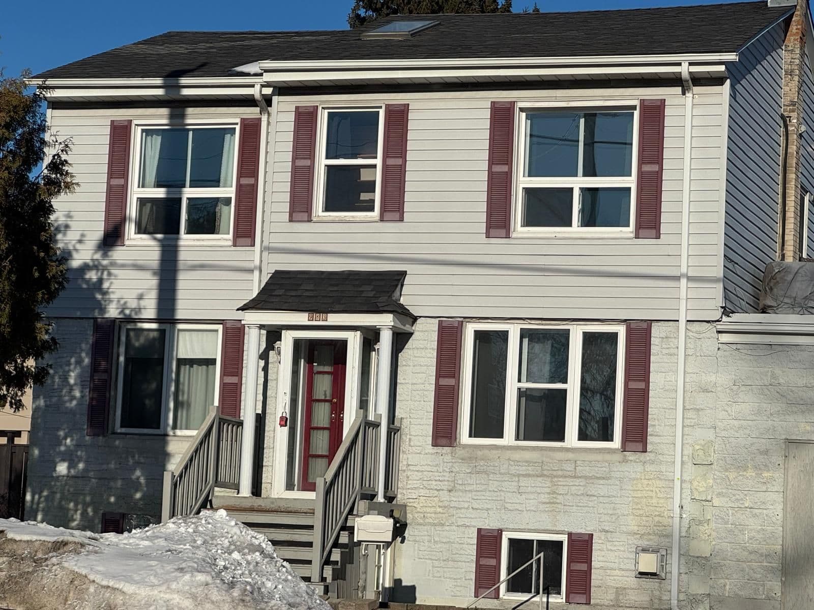 983 Victoria Park Avenue, Toronto E04, ON M4B 2J4