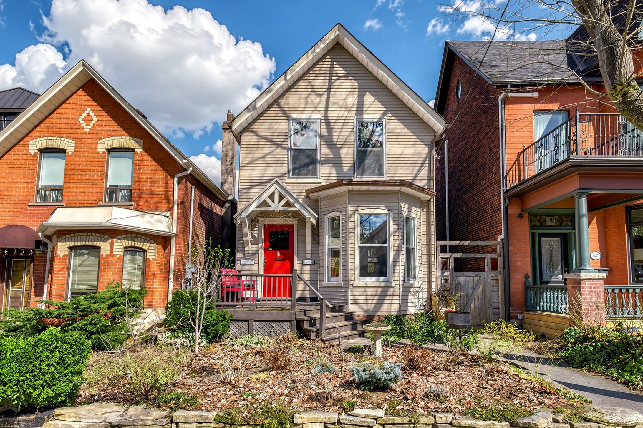 283 Pacific Avenue, Toronto W02, ON M6P 2P8