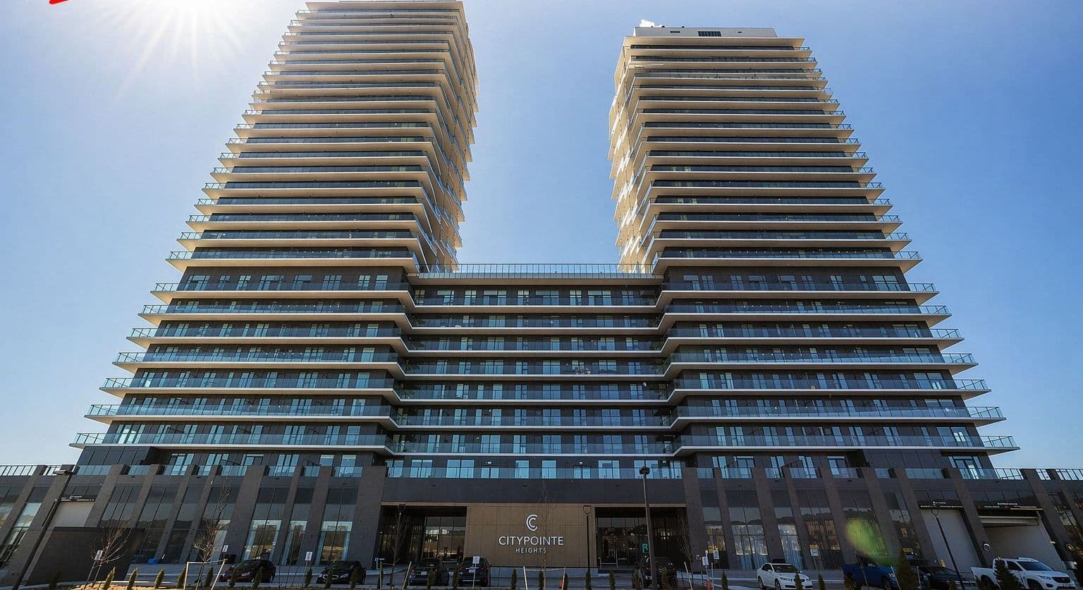 15 Skyridge Drive 1919, Brampton, ON L6P 4S3