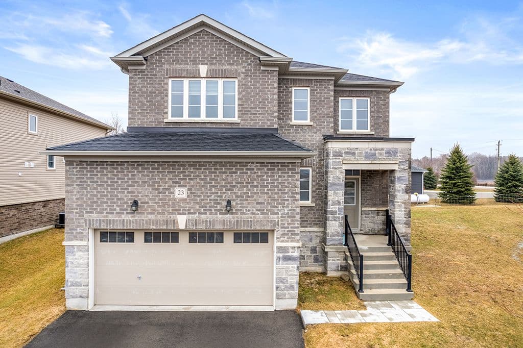 23 Autumn Drive, Wasaga Beach, ON L9Z 0K7