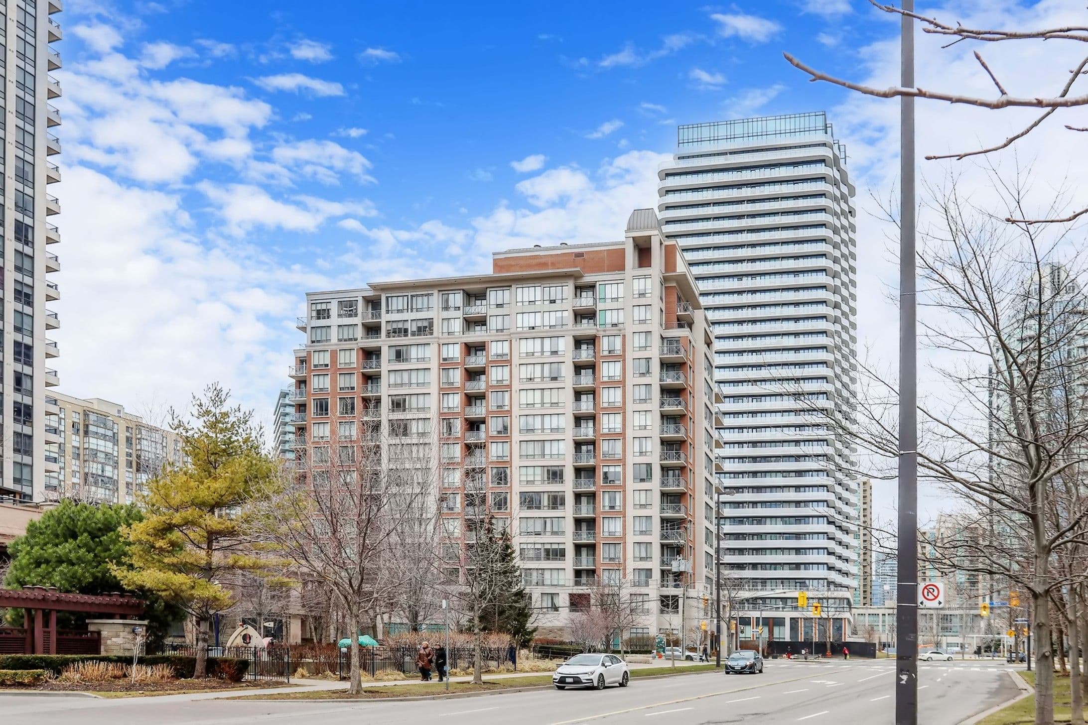 28 Byng Avenue 711, Toronto C14, ON M2N 7H4