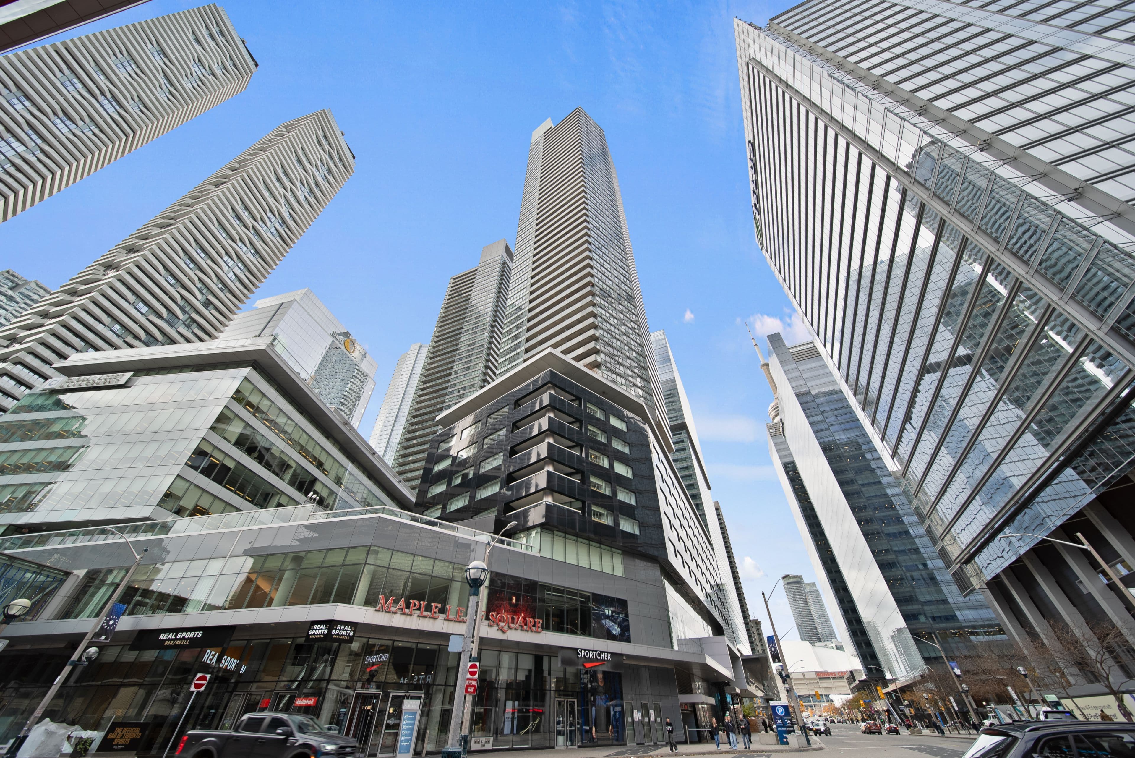 65 Bremner Boulevard 4305, Toronto C01, ON M5J 0A7