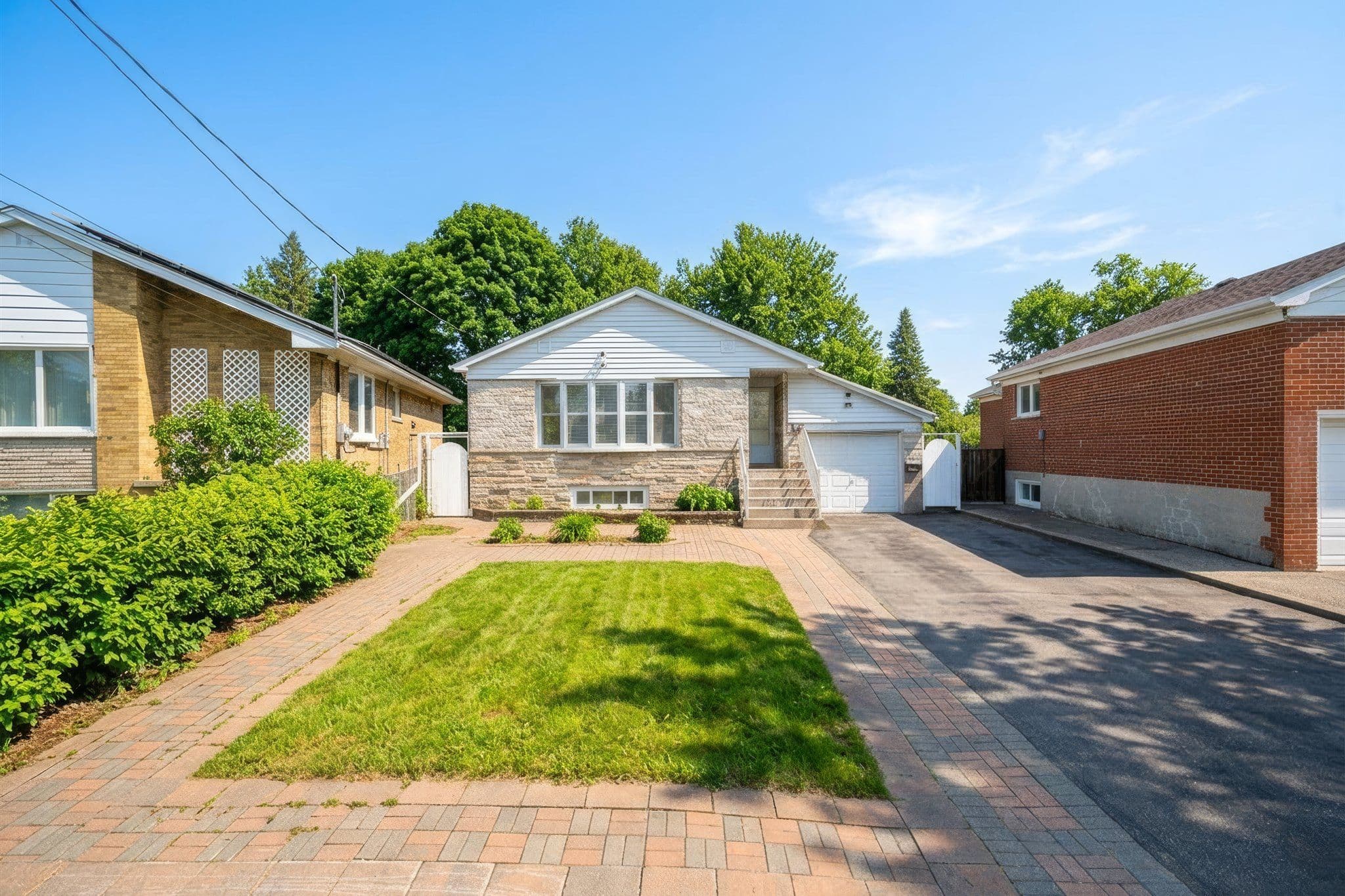 65 Montvale Drive, Toronto E08, ON M1M 3E5