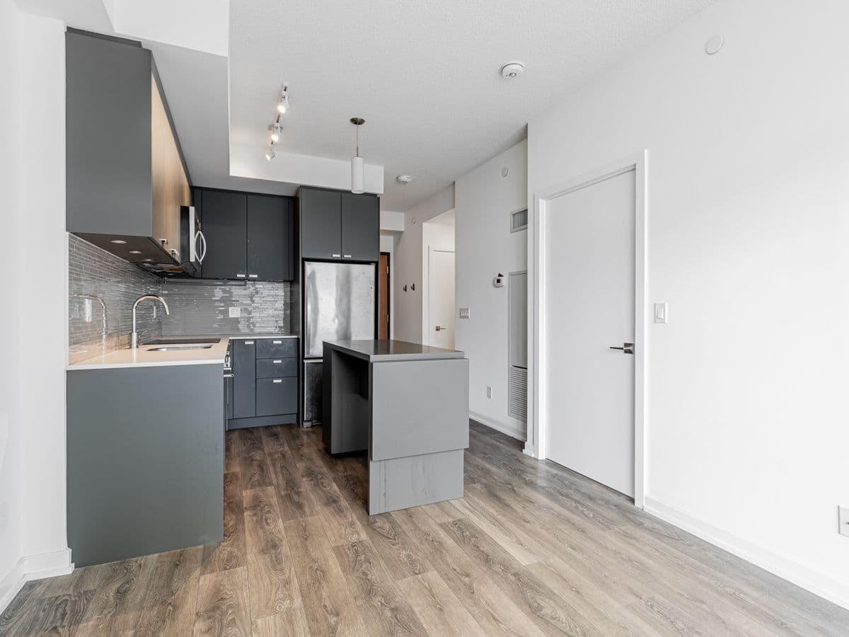 56 Forest Manor Road 408, Toronto C15, ON M2J 1M6