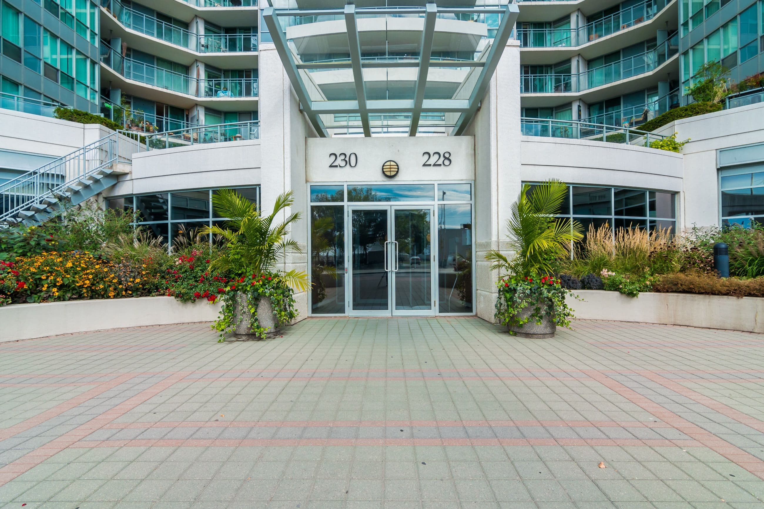 230 Queens Quay W 1622, Toronto C01, ON M5J 2Y7