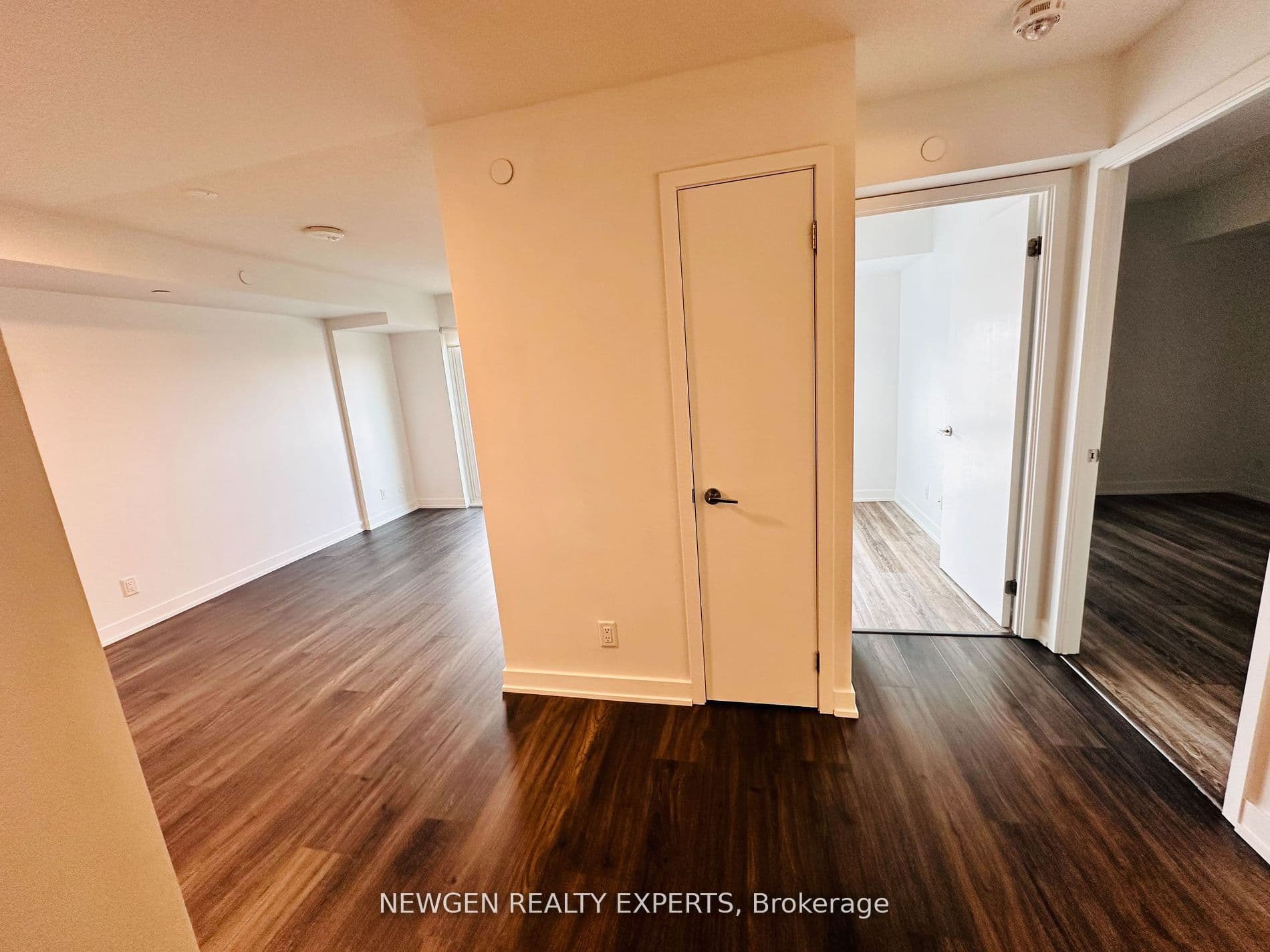 38 Monte Kwinter Court 518, Toronto C06, ON M3H 0E2