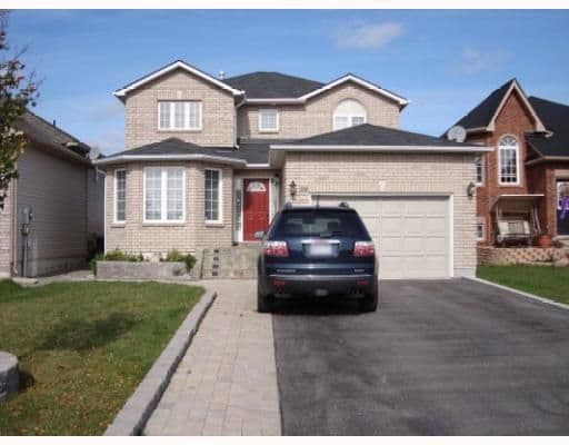 26 Irene Drive, Barrie, ON L4N 0Y8