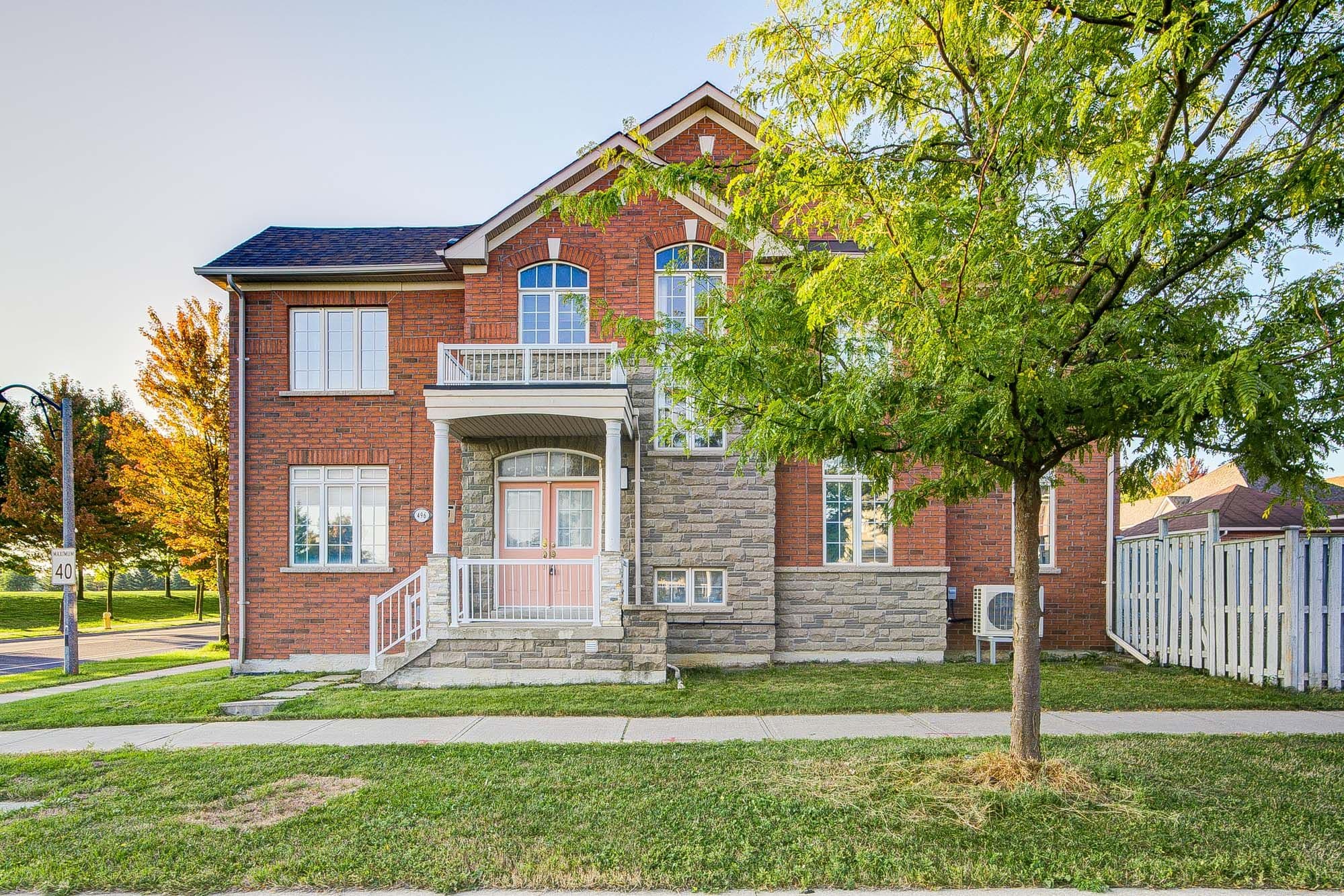 496 The Bridle Walk, Markham, ON L6C 2Y3