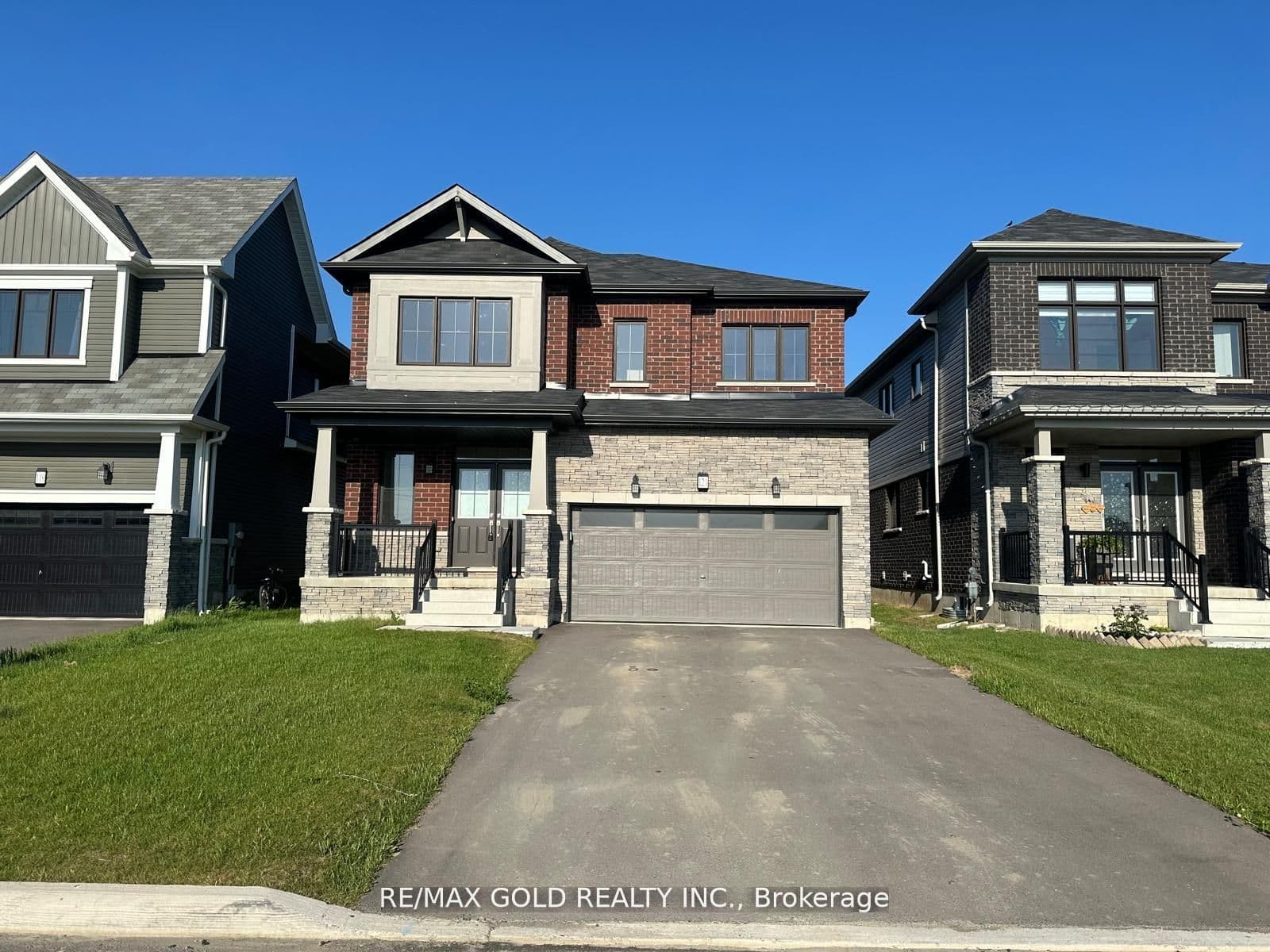 121 Explorer Way, Thorold, ON L2E 6S4