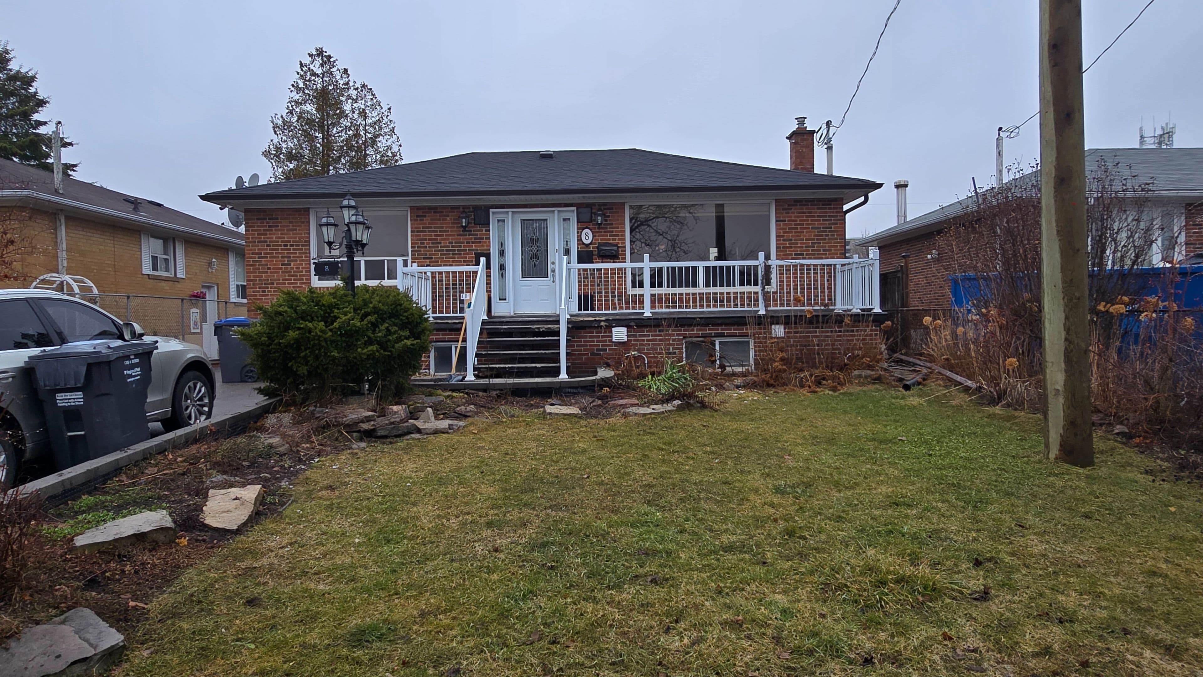 8 Mcculla Avenue Basement, Brampton, ON L6V 1L7