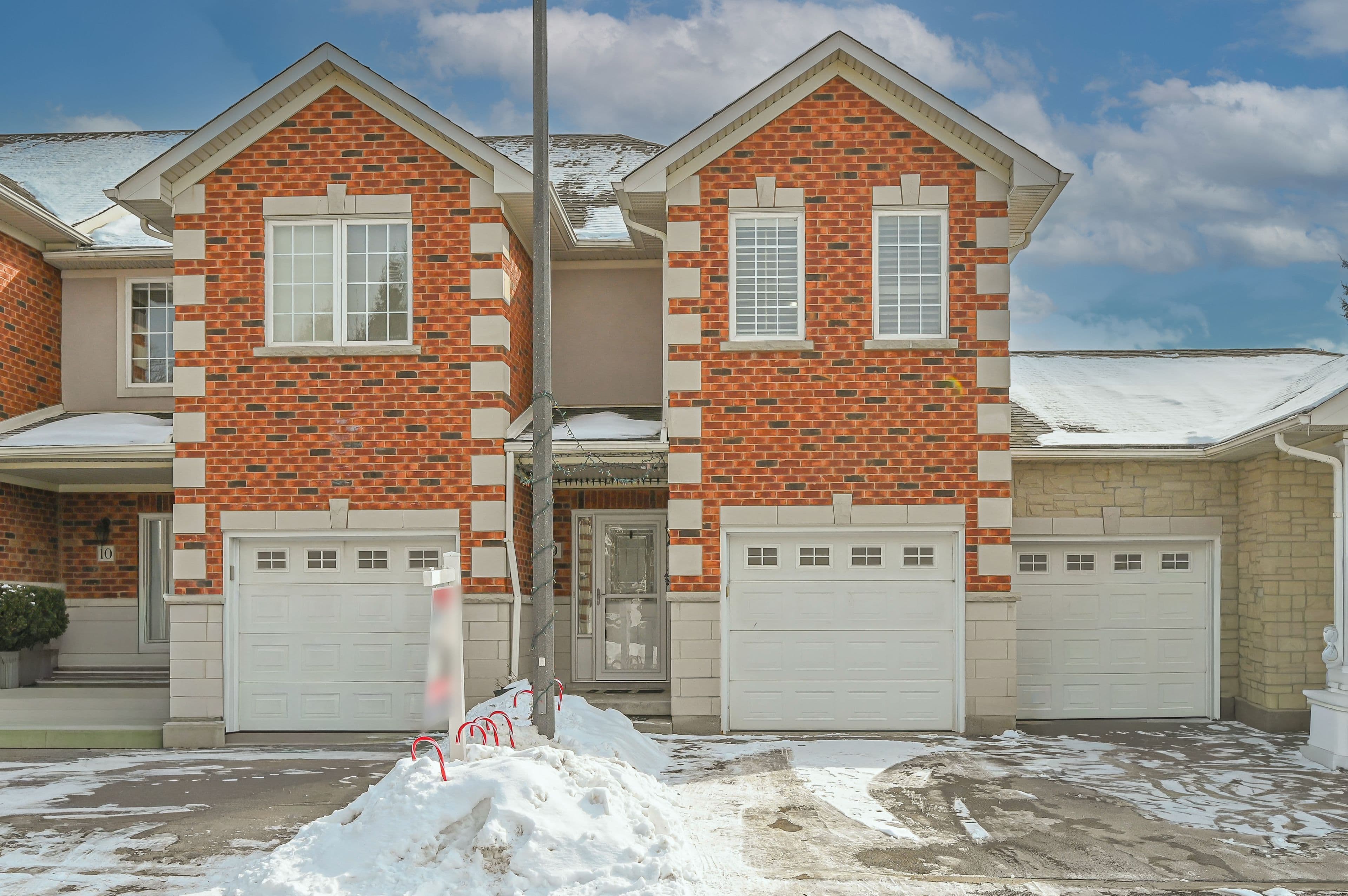 81 Valridge Drive 9, Hamilton, ON L9G 5B7