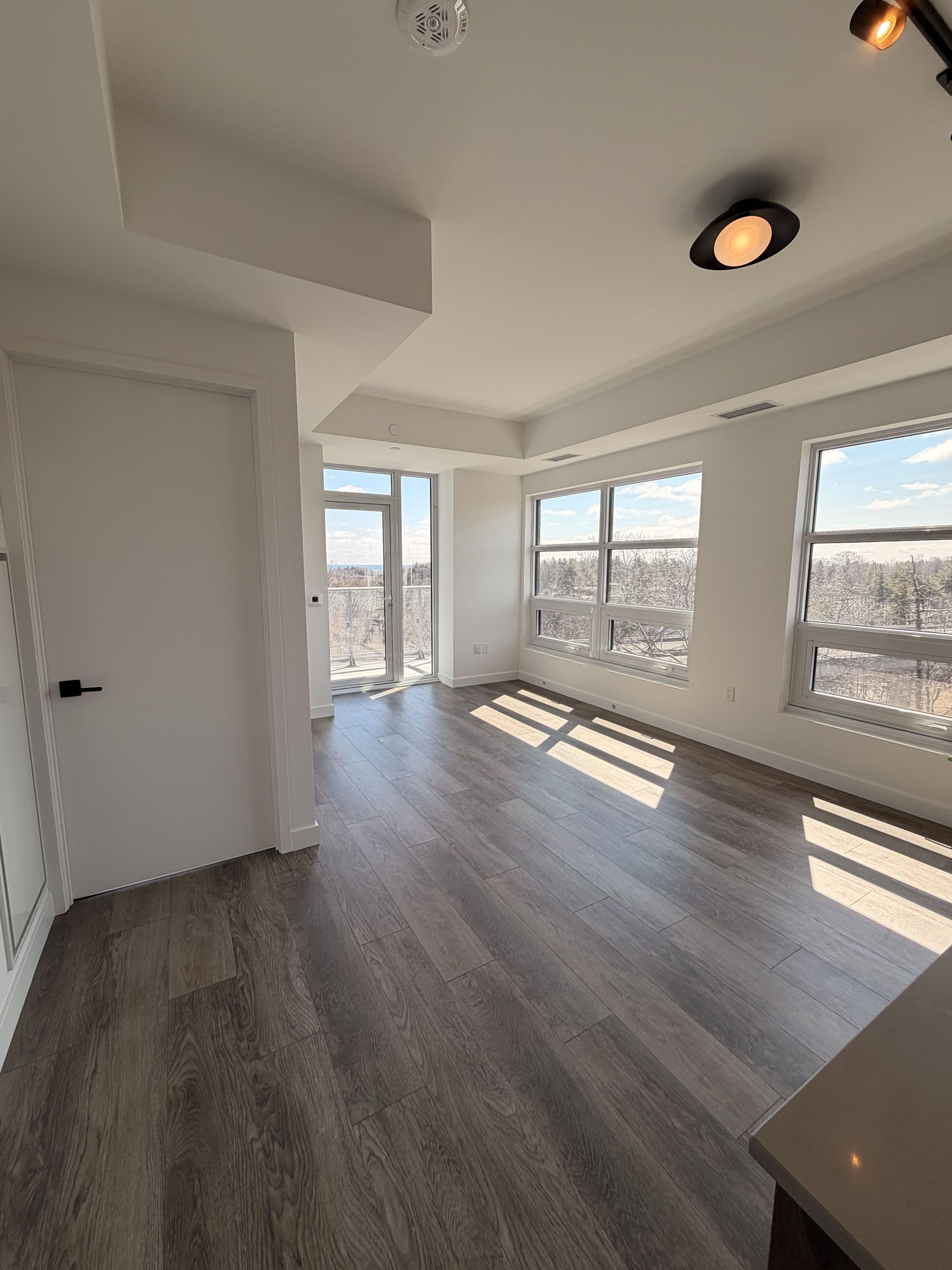 1635 Military Trail 502, Toronto E10, ON M1C 1B2